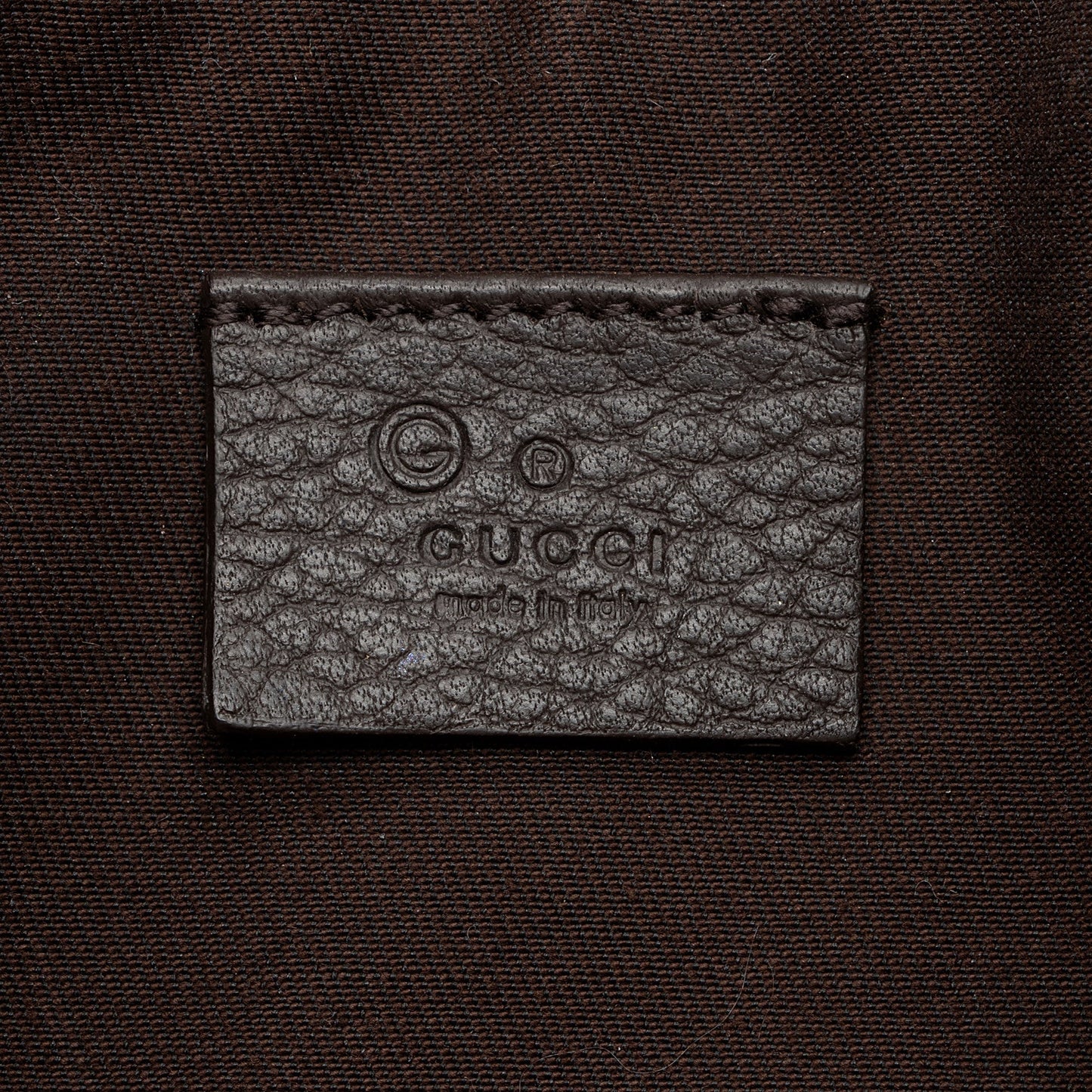 Gucci GG Nylon Cosmetic Pouch (SHF-UWfxWH)