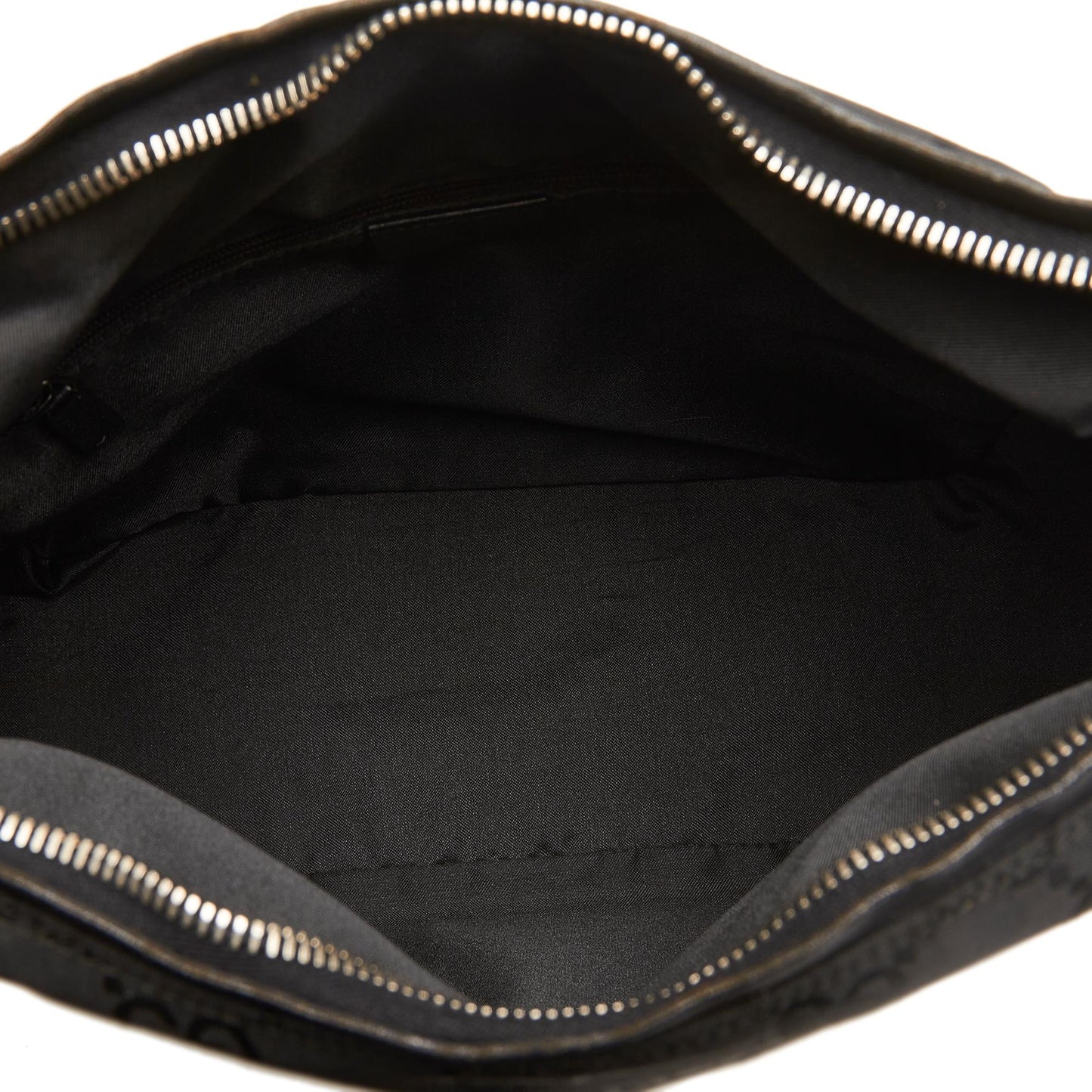 Gucci GG Nylon Shoulder Bag (SHG-w7Iys7)