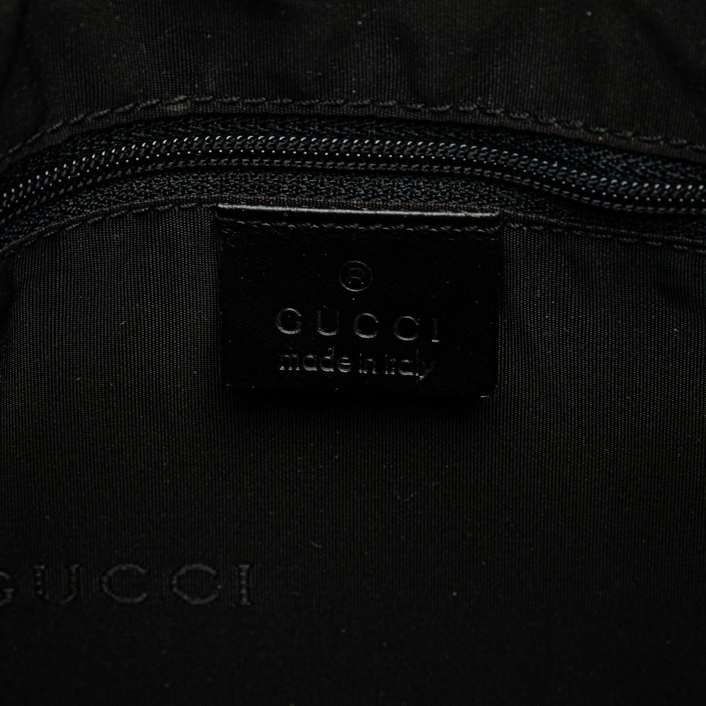 Gucci GG Nylon Shoulder Bag (SHG-pSPER4)