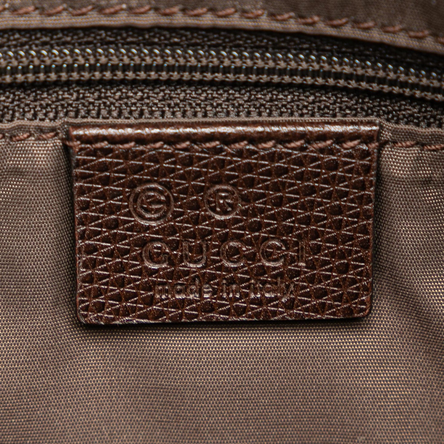 Gucci GG Nylon Shoulder Bag (SHG-OK1rdq)