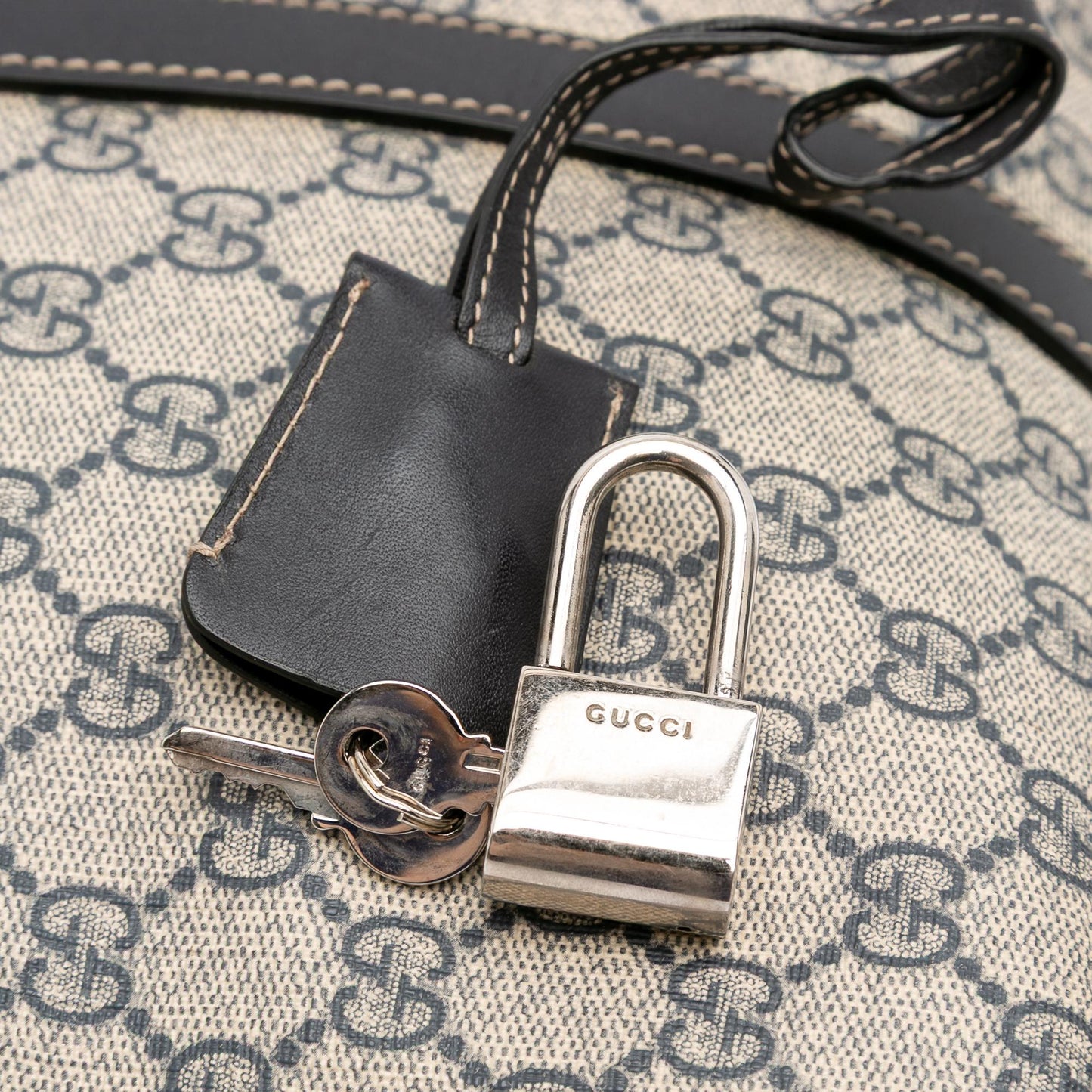 Gucci GG Supreme Business Bag