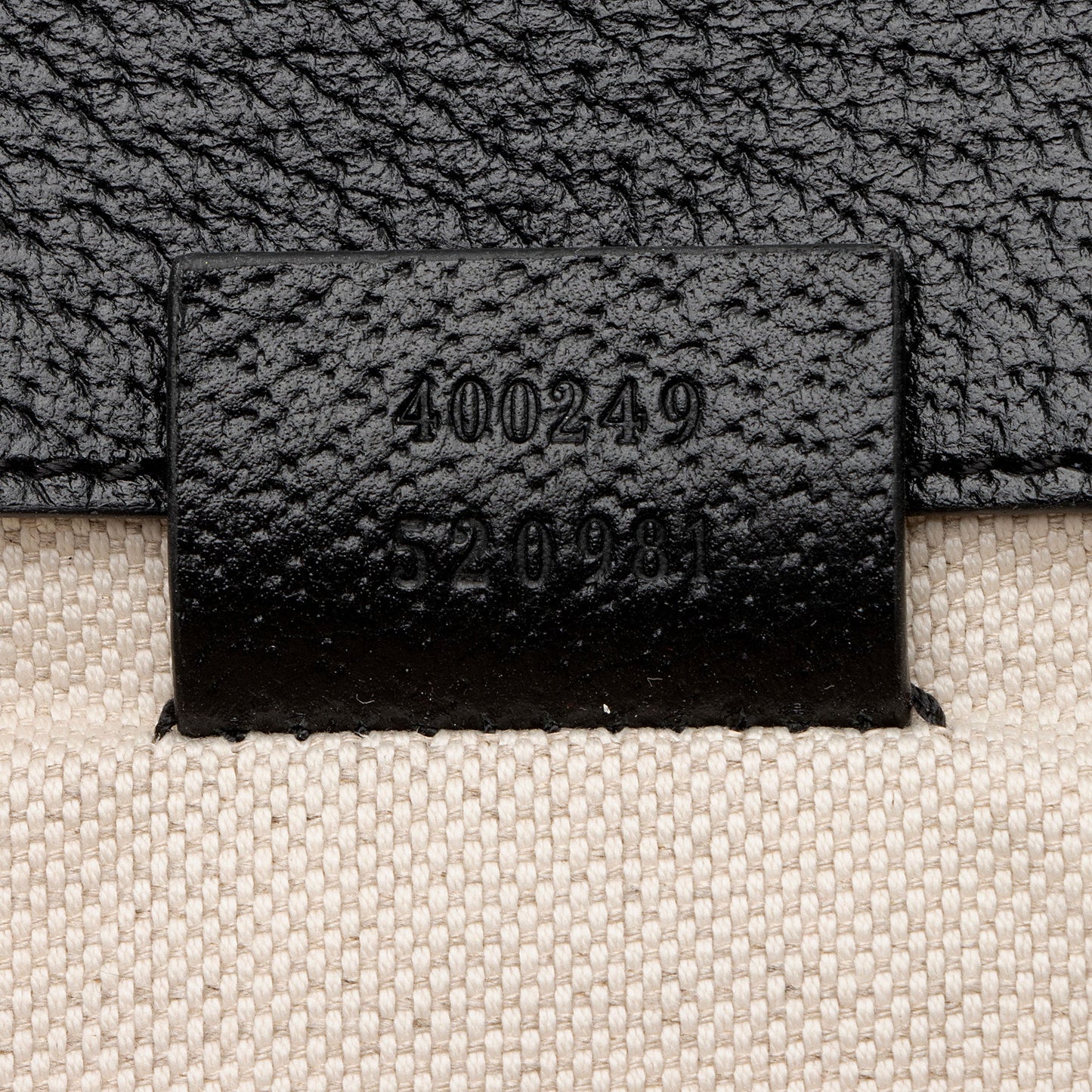 Gucci GG Supreme Centum Dionysus Medium Shoulder Bag