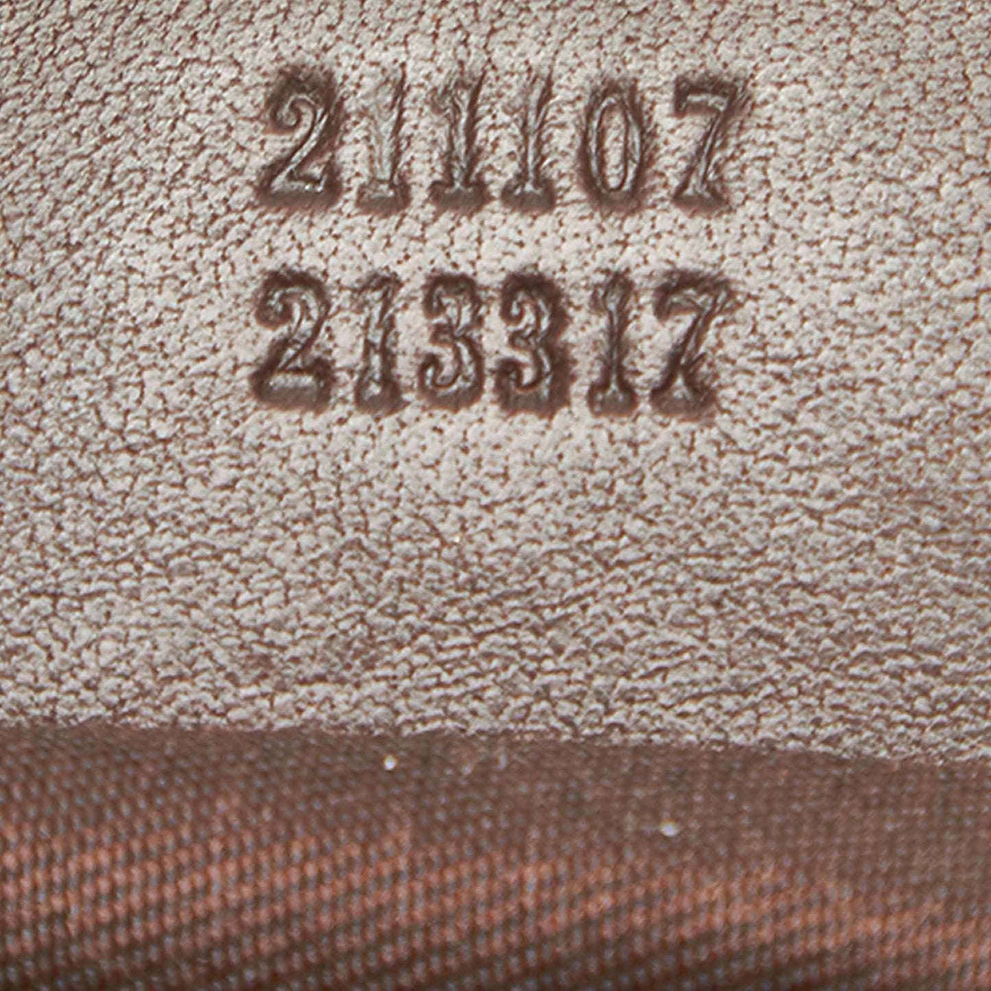 Gucci GG Supreme Crossbody Bag (SHG-22340)