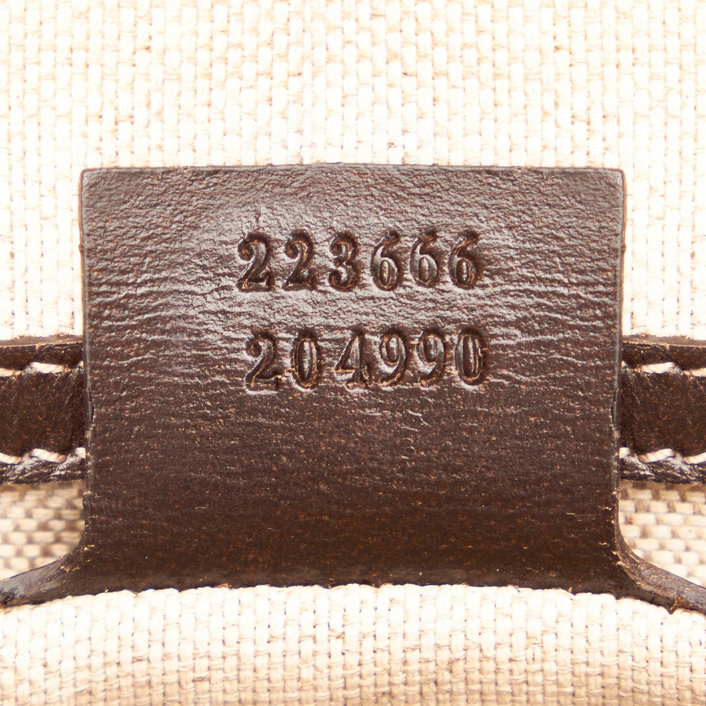 Gucci GG Supreme Crossbody Bag (SHG-29805)