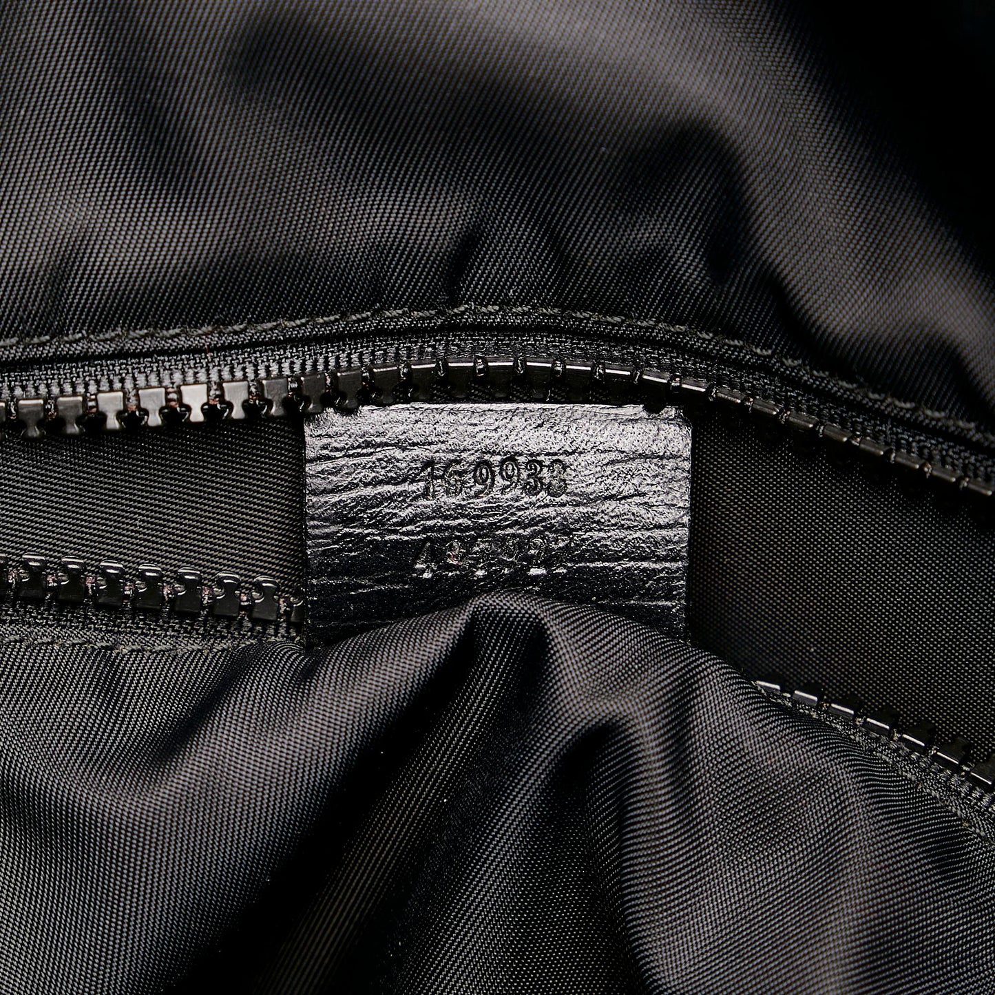 Gucci GG Supreme Crossbody Bag (SHG-31112)