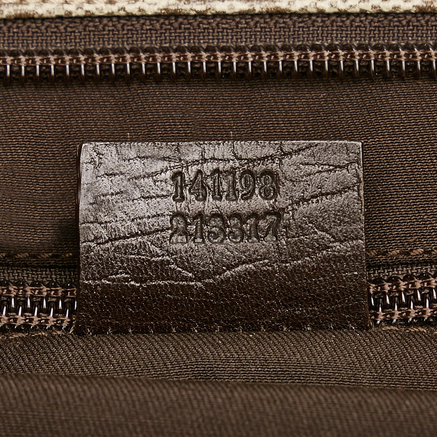 Gucci GG Supreme Crossbody Bag (SHG-hoqwFo)