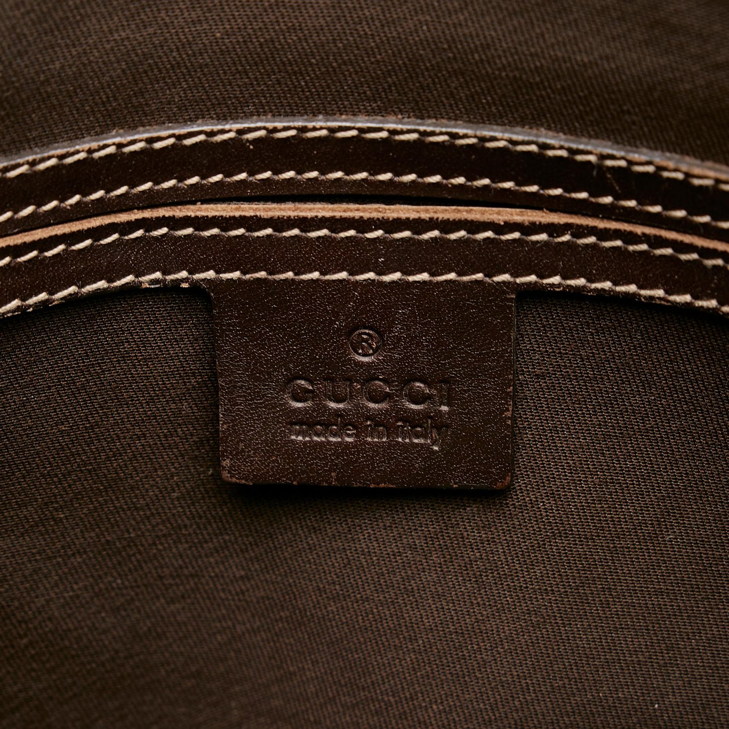 Gucci GG Supreme Crossbody Bag (SHG-claZTP)
