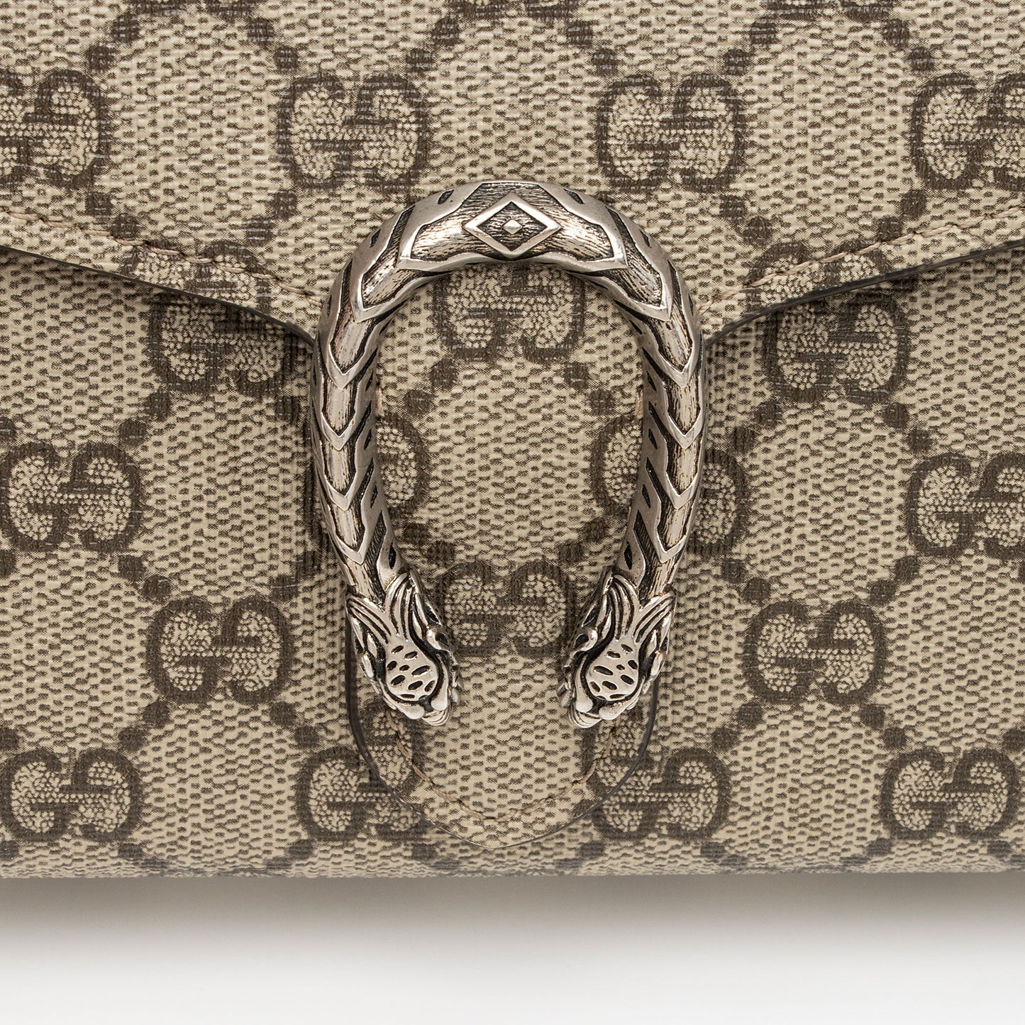 Gucci GG Supreme Dionysus Chain Wallet (SHF-fdF3Zv)