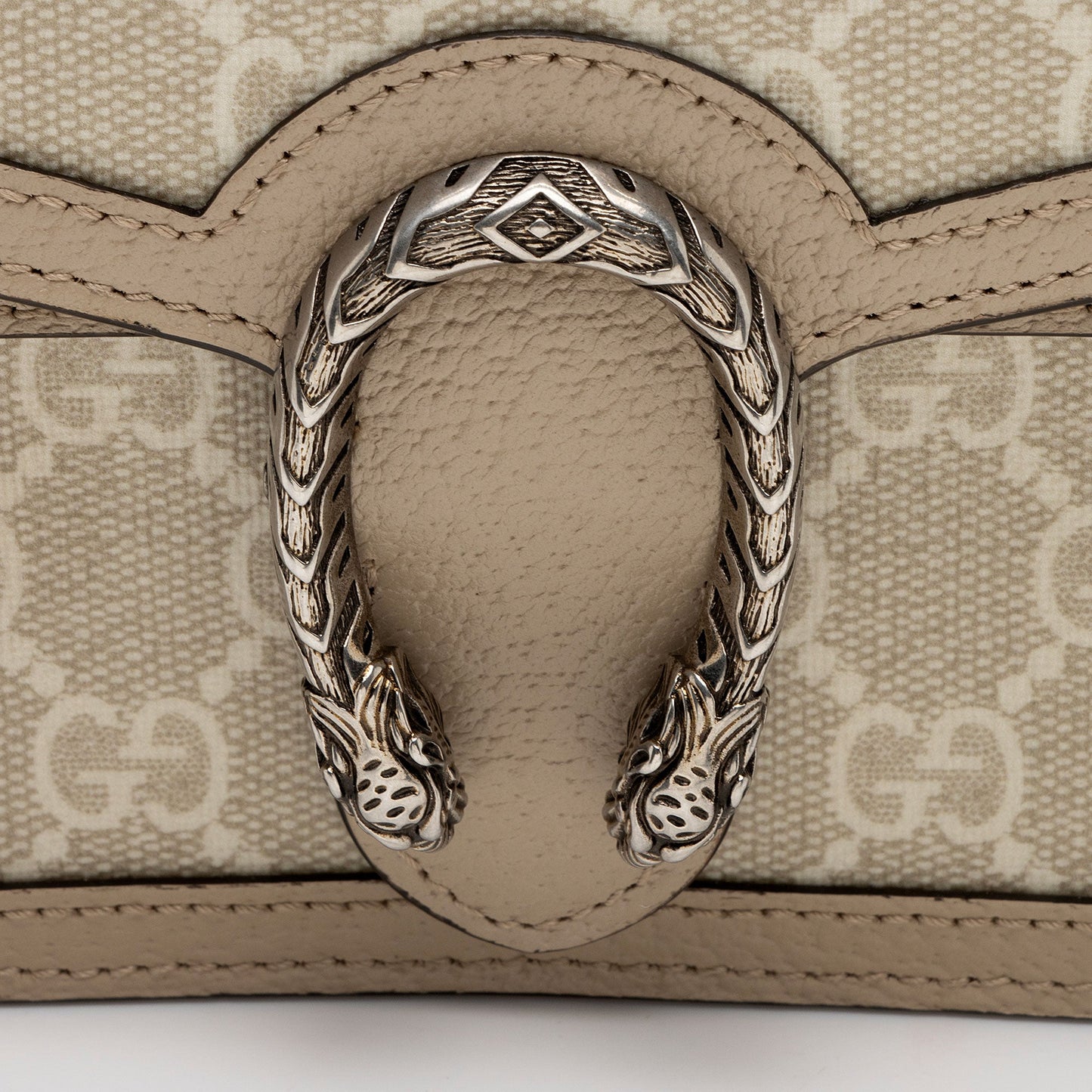 Gucci GG Supreme Dionysus Super Mini Bag (SHF-keW88s)