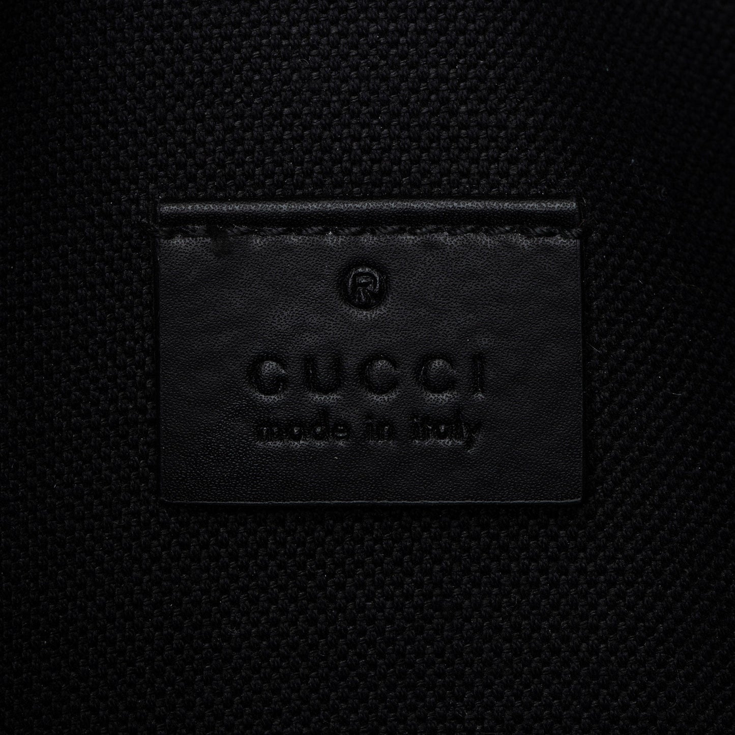 Gucci GG Supreme Envelope Medium Messenger Bag (SHF-wZrT5w)