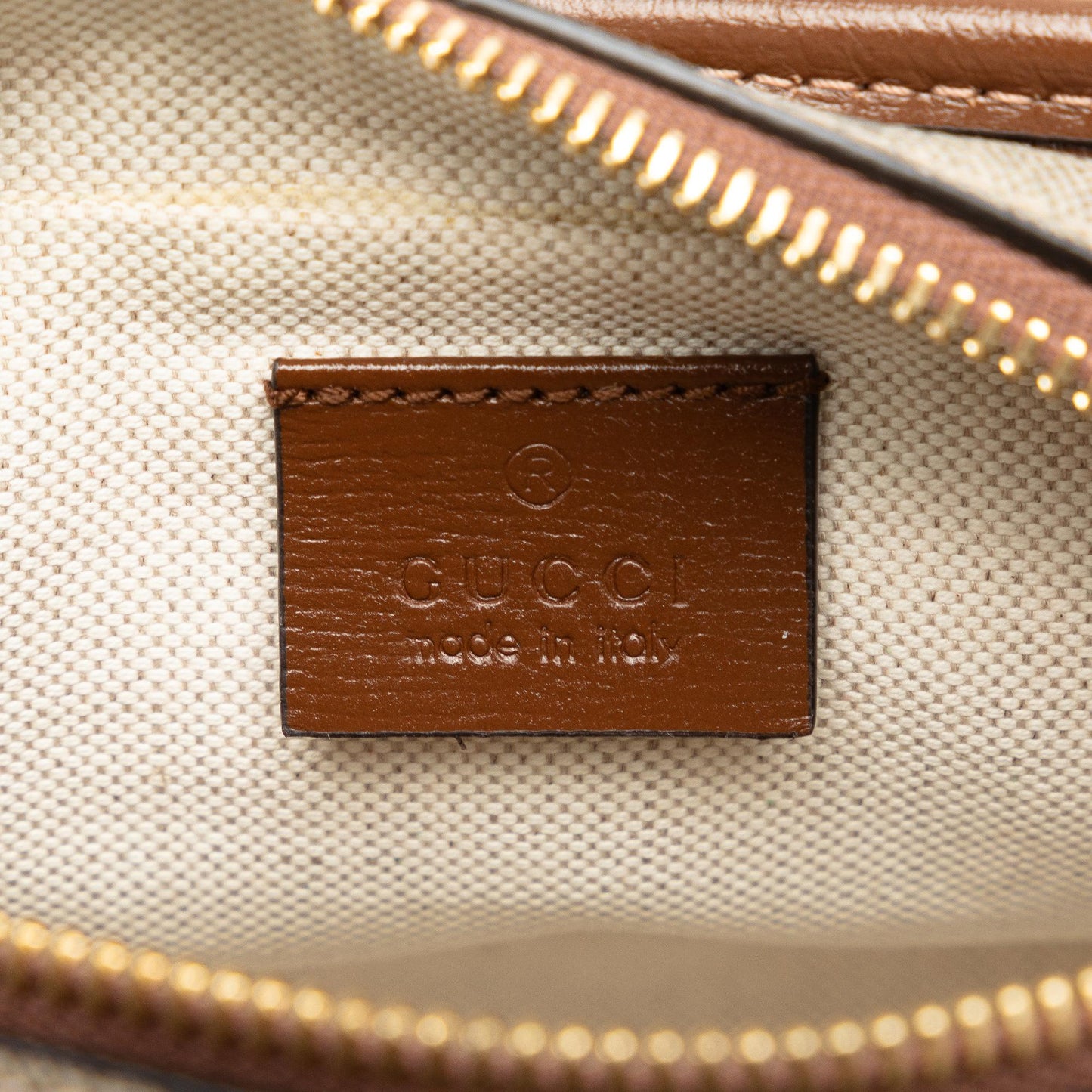Gucci GG Supreme Fake/Not Cosmetic Pouch (SHG-01esex)