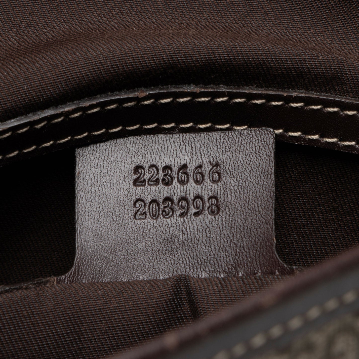 Gucci GG Supreme Flap Small Messenger