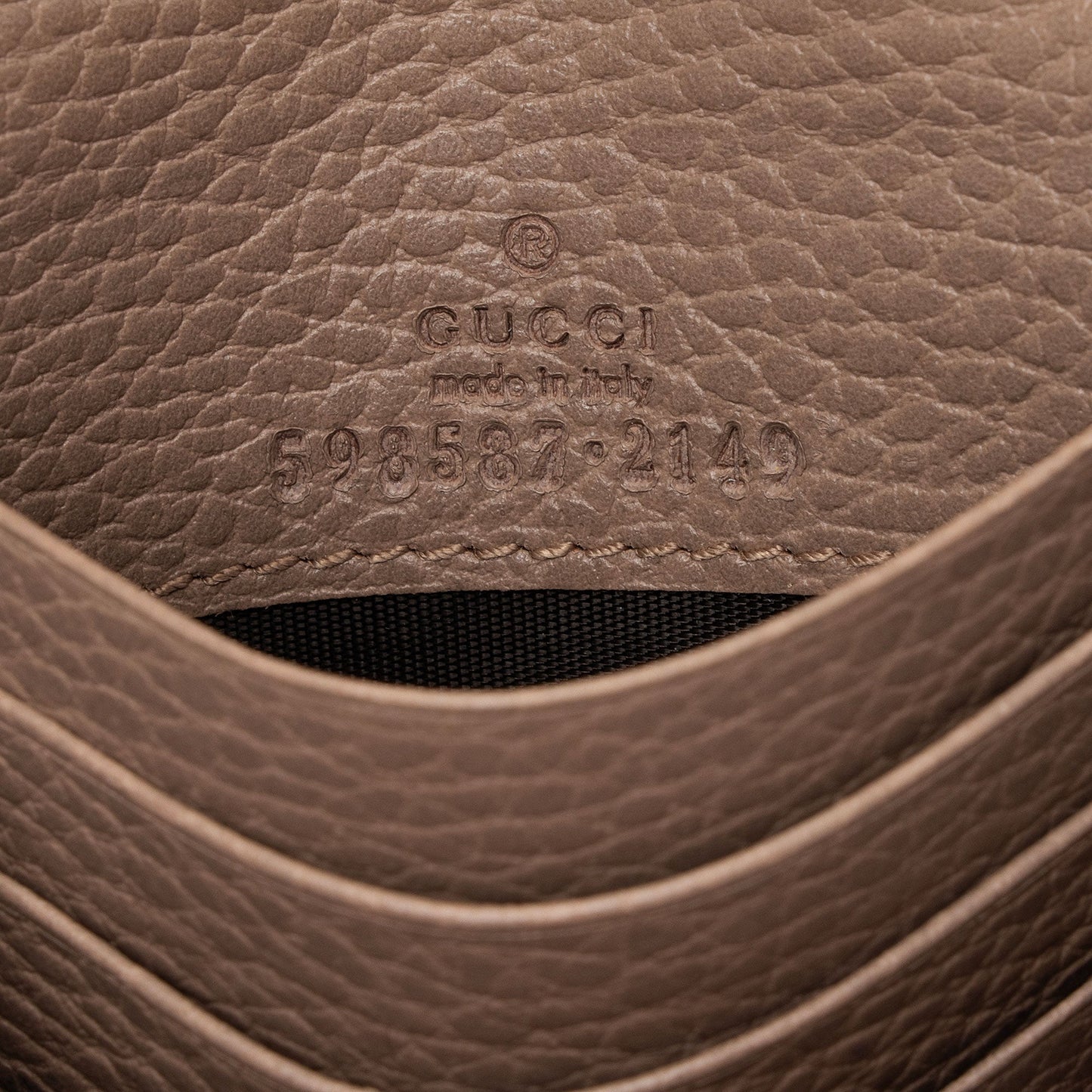 Gucci GG Supreme GG Marmont Compact Wallet (SHF-0GWgKX)