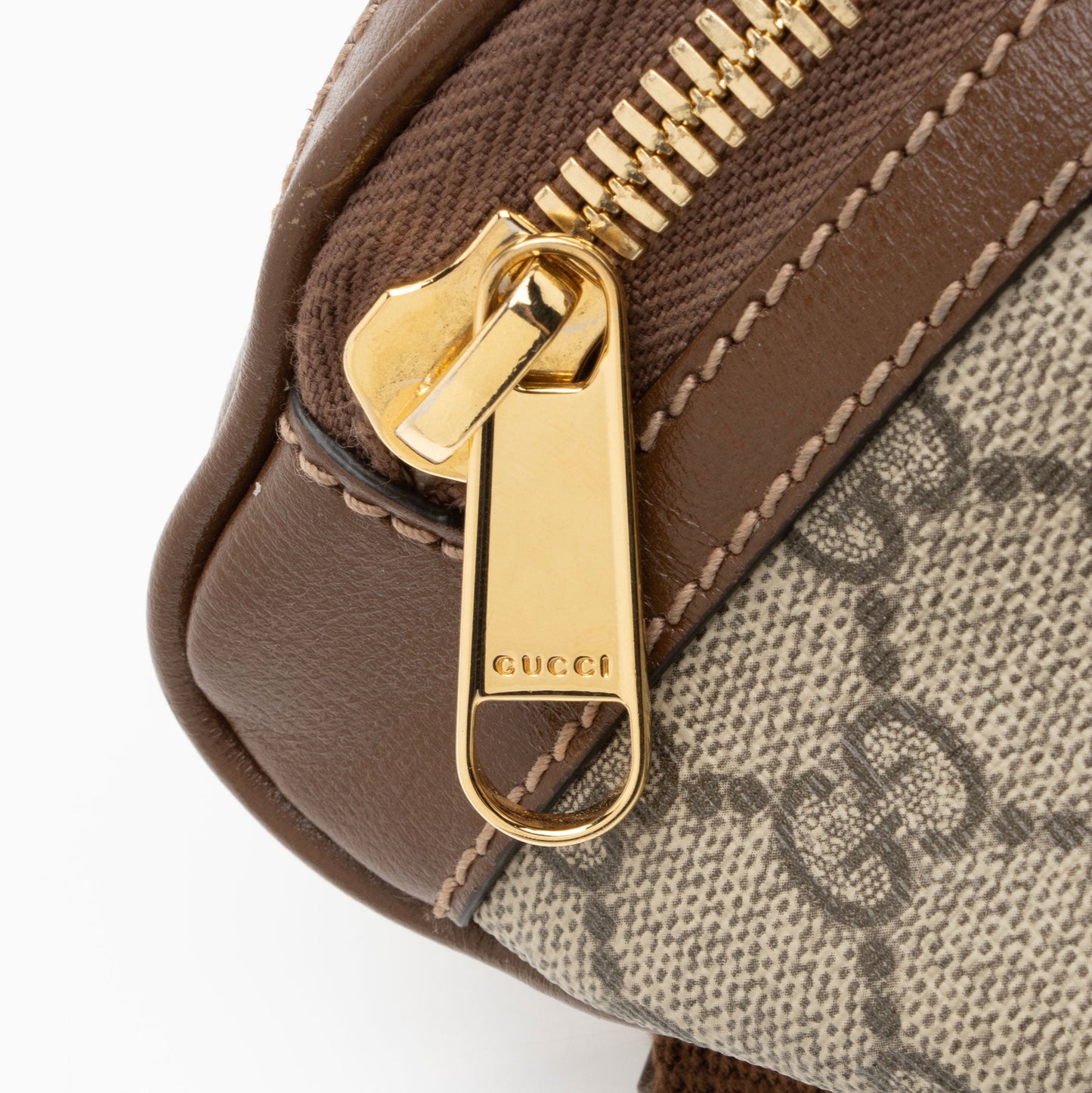 Gucci GG Supreme Interlocking G Belt Bag (SHF-FwWyIi)