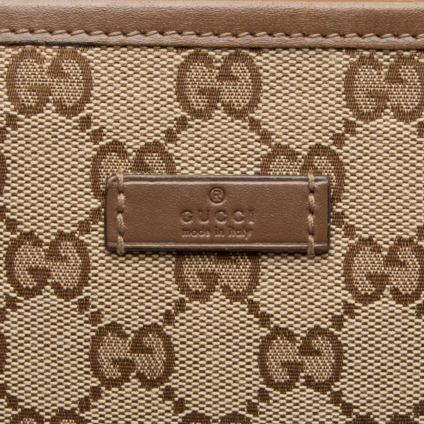 Gucci GG Supreme Front Pocket Medium Tote (SHF-UIiEXW)
