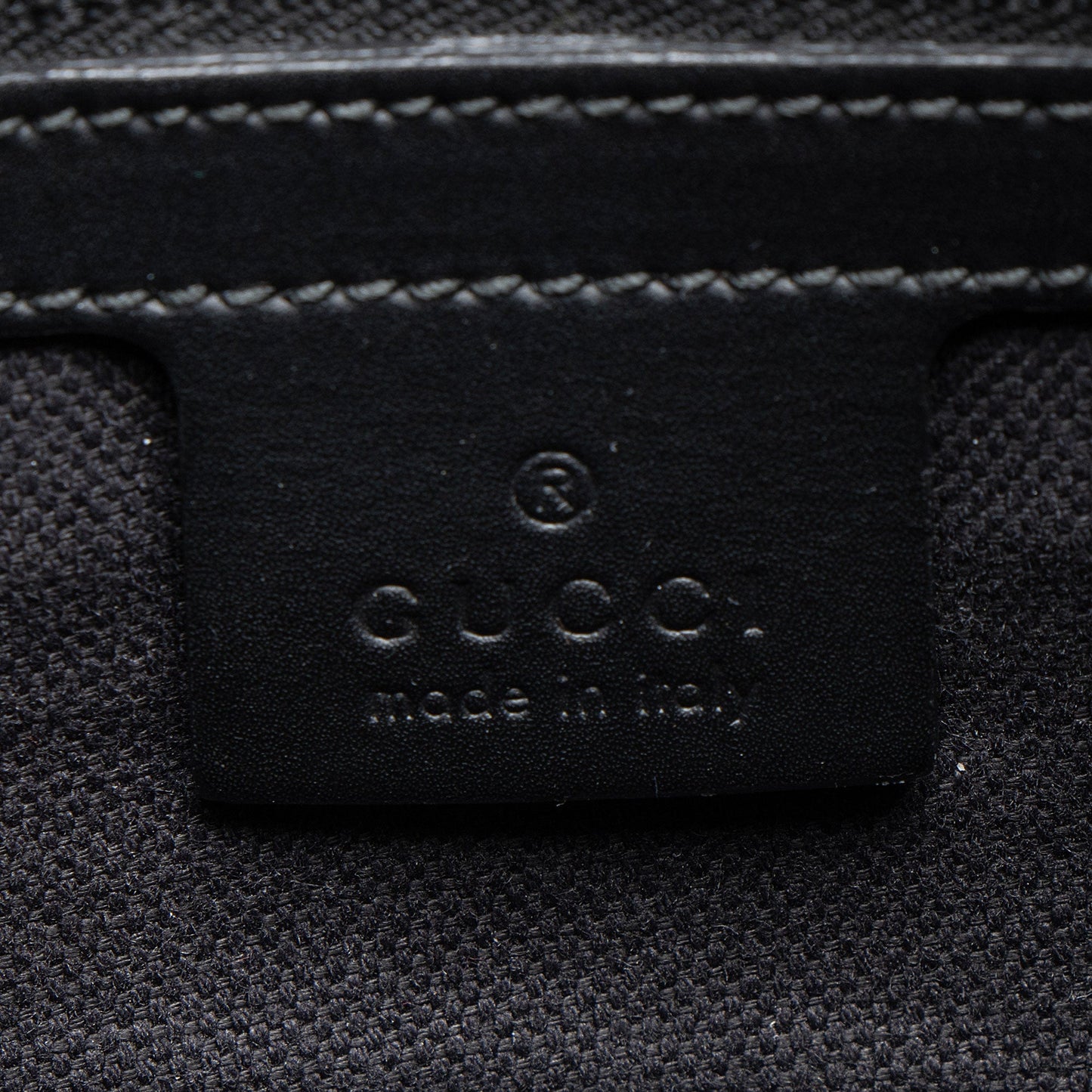 Gucci GG Supreme Medium Messenger