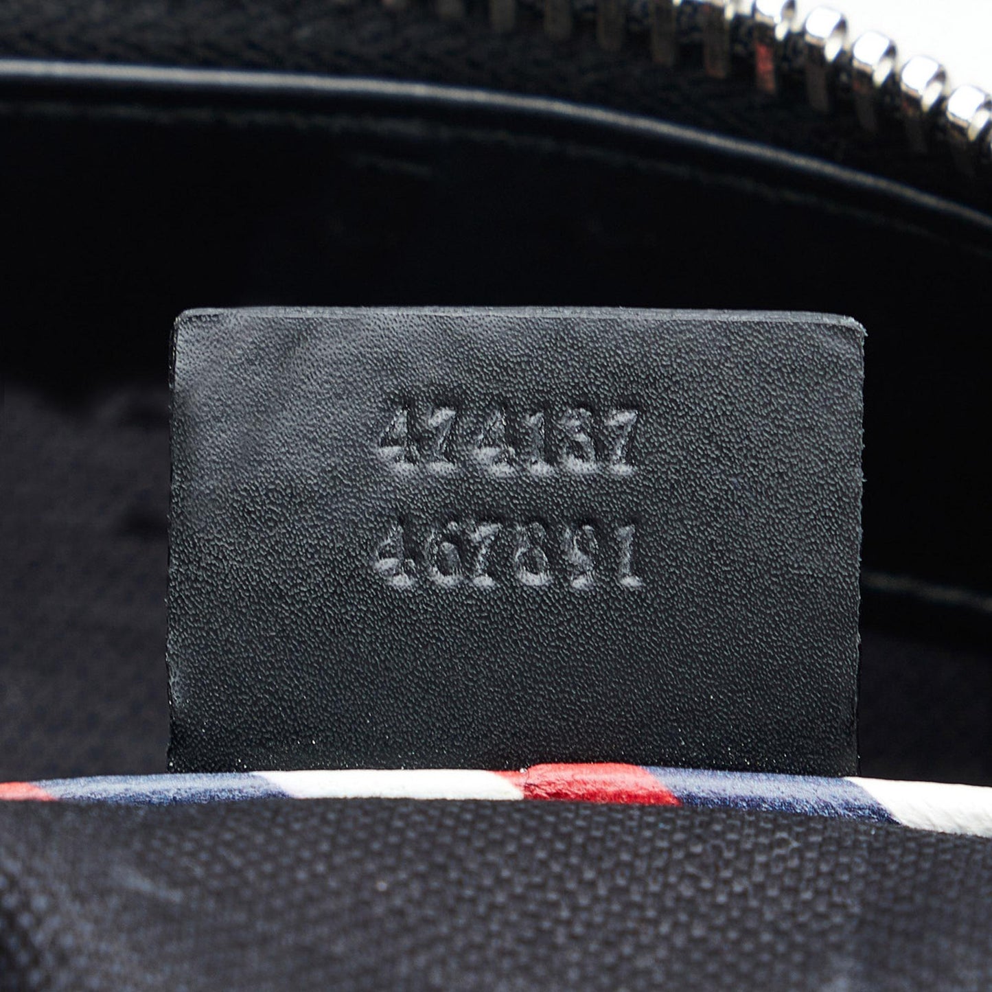 Gucci GG Supreme Night Courier Crossbody Bag (SHG-2BMRhr)
