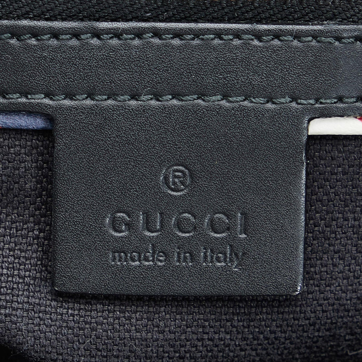 Gucci GG Supreme Night Courier Crossbody Bag (SHG-2BMRhr)