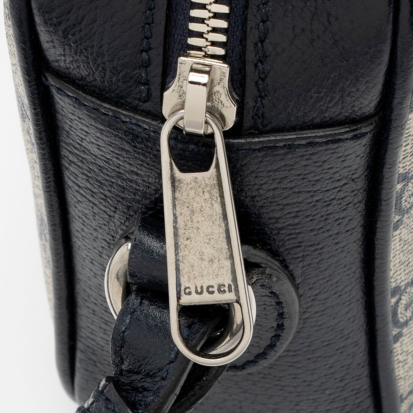 Gucci GG Supreme Ophidia Studded Web Flap Small Messenger (SHF-PTZrcp)
