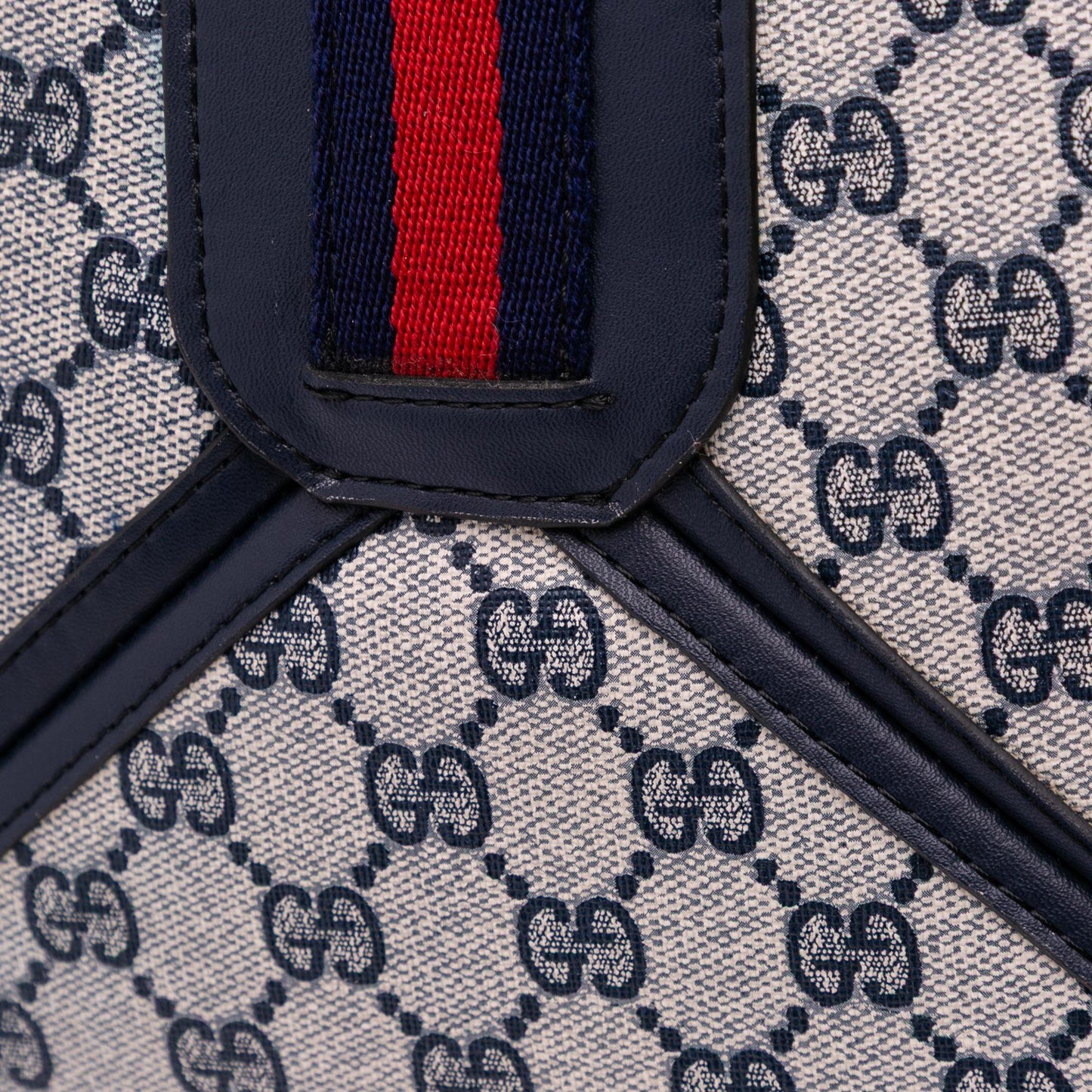 Gucci GG Supreme Ophidia Shoulder Bag
