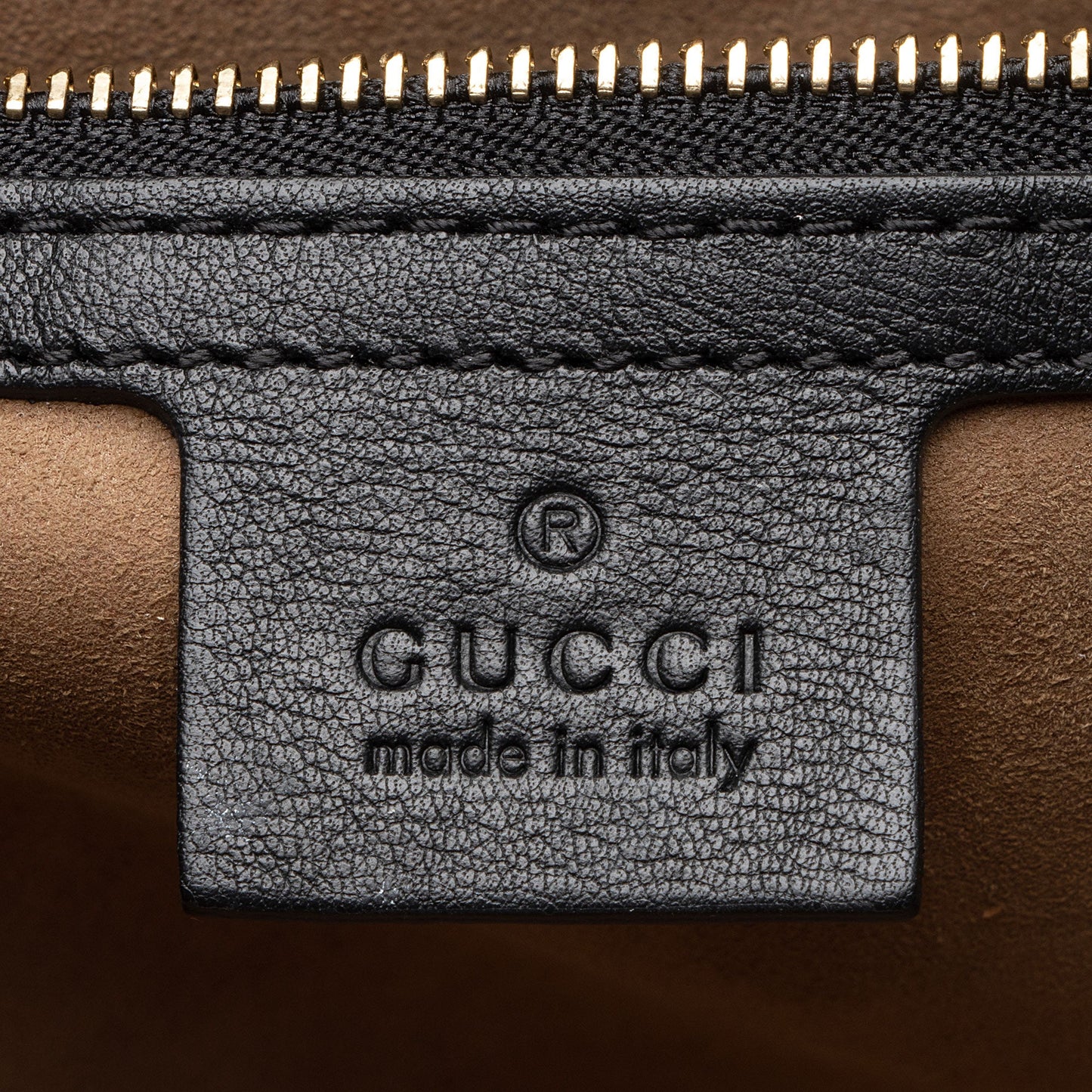 Gucci GG Supreme Padlock Chain Medium Shoulder Bag (SHF-cqPKOC)