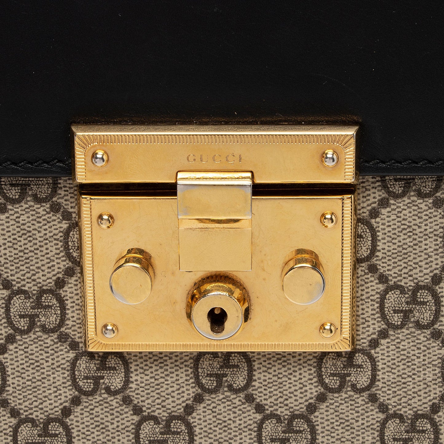 Gucci GG Supreme Padlock Medium Top Handle (SHF-CJW6VB)
