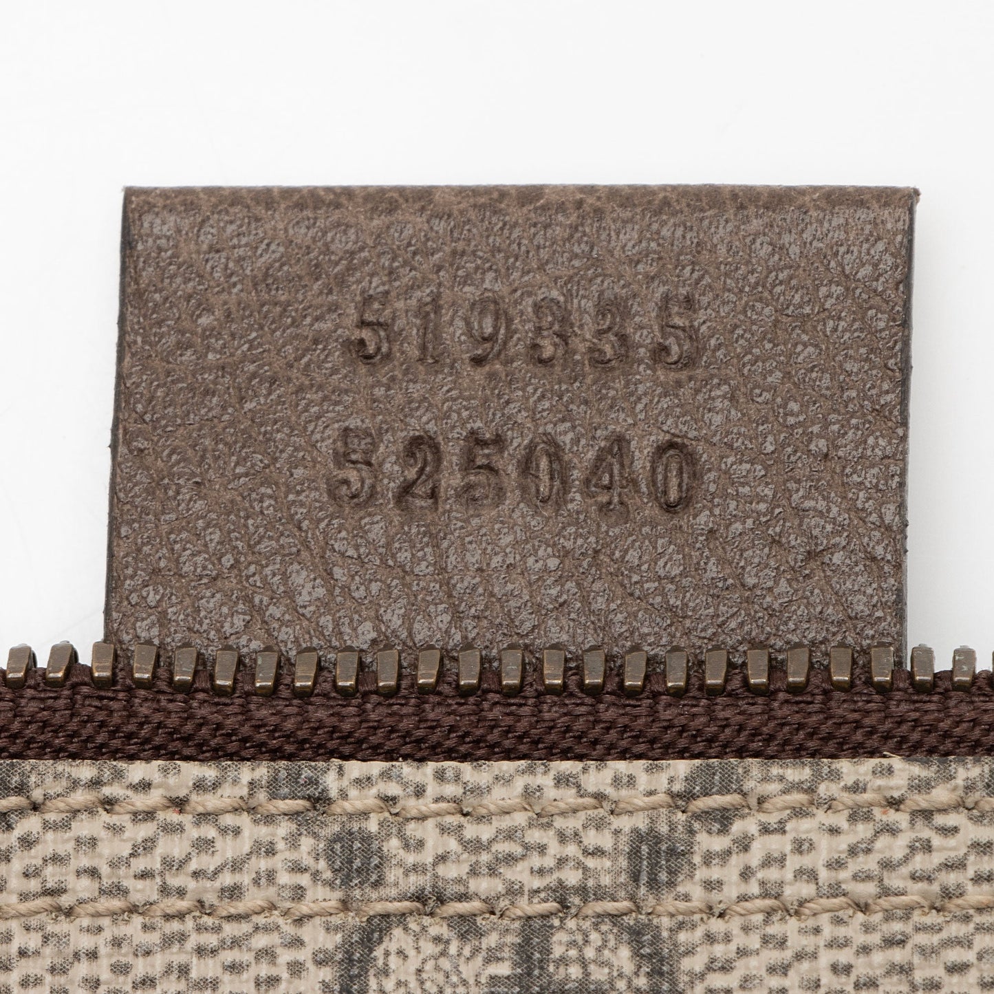 Gucci GG Supreme Pochette