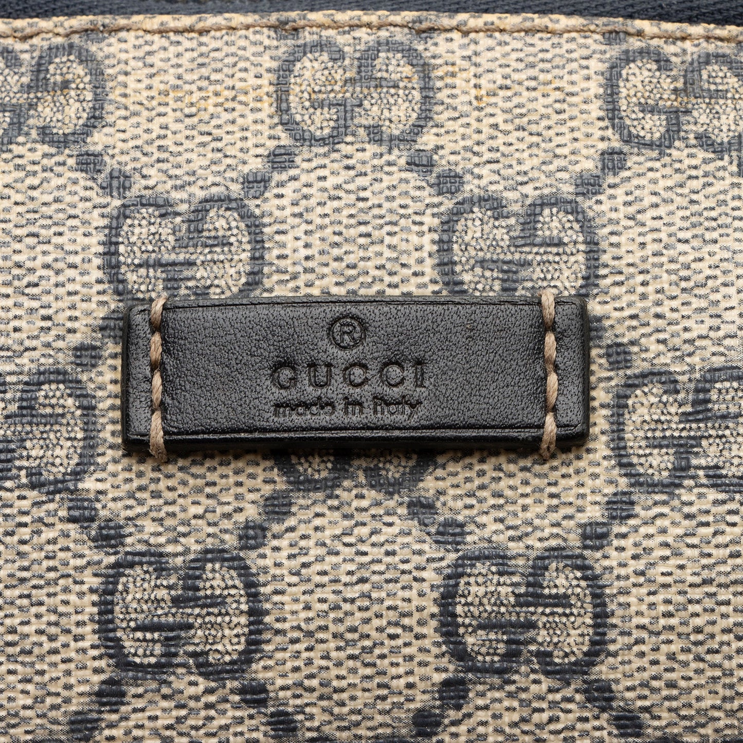 Gucci GG Supreme Pocket Messenger (SHF-z1WHUn)
