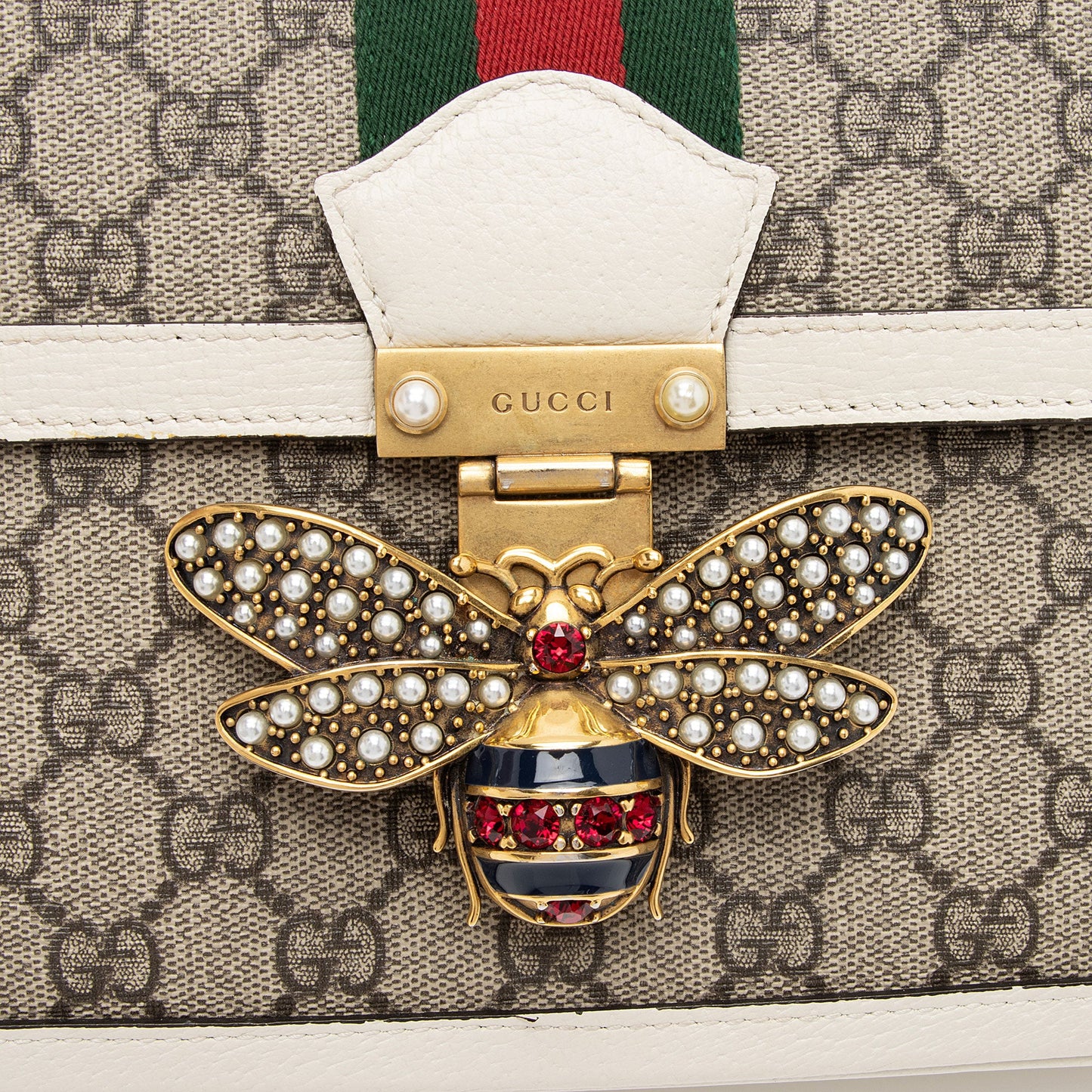 Gucci GG Supreme Queen Margaret Medium Shoulder Bag (SHF-ru59Pg)