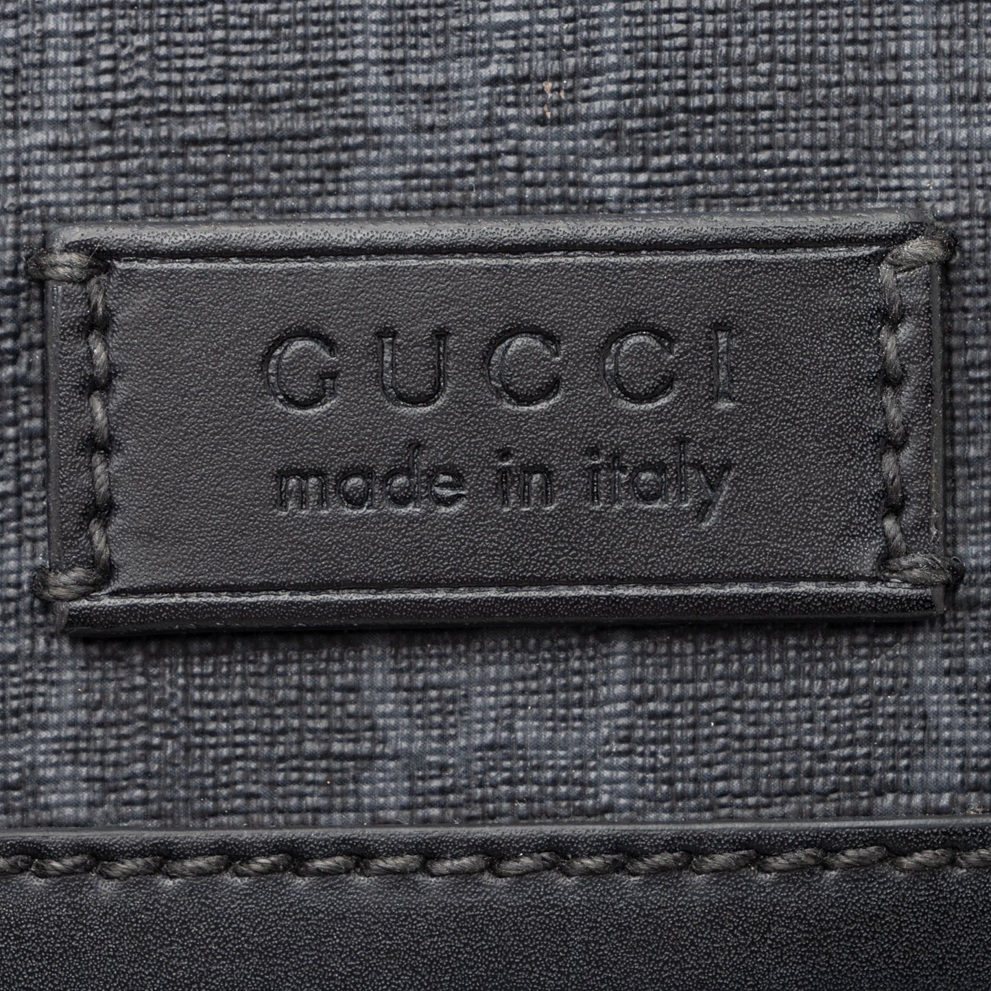 Gucci GG Supreme Small Messenger Bag (SHF-23641)