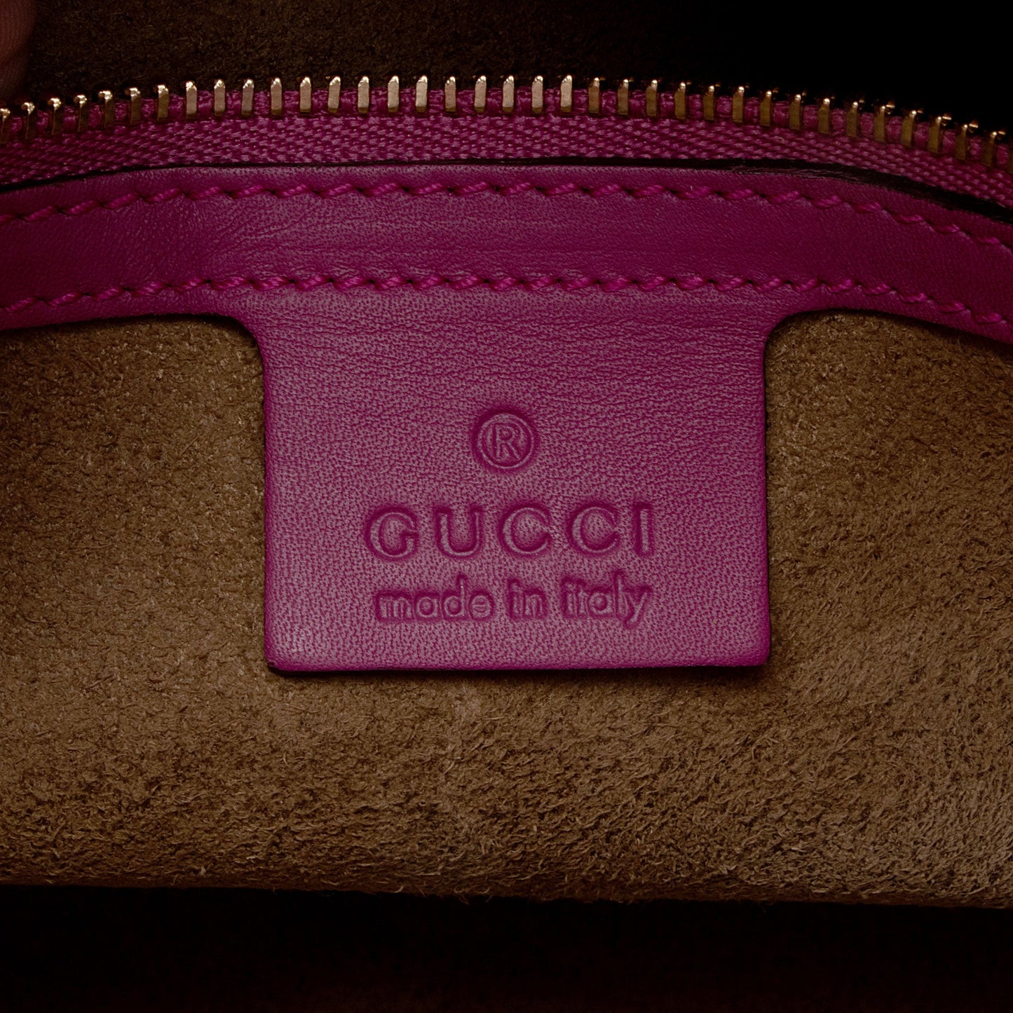 Gucci GG Supreme Small Tote (SHF-drDGfG)