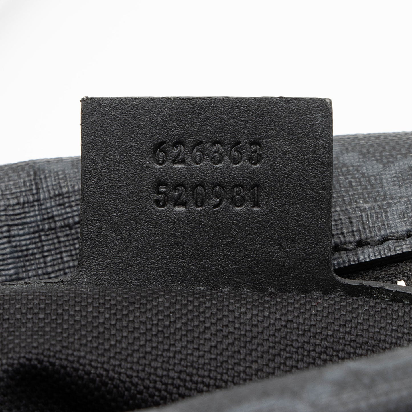 Gucci GG Supreme Square Shoulder Bag (SHF-ITmRpz)