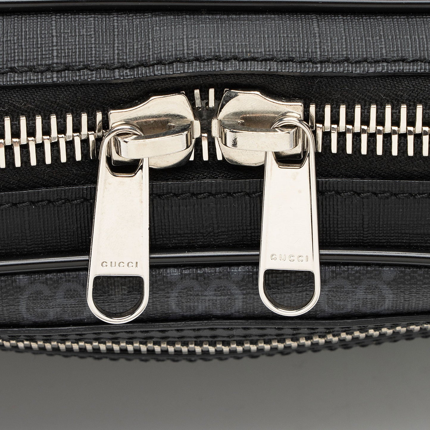 Gucci GG Supreme Web Zip Belt Bag