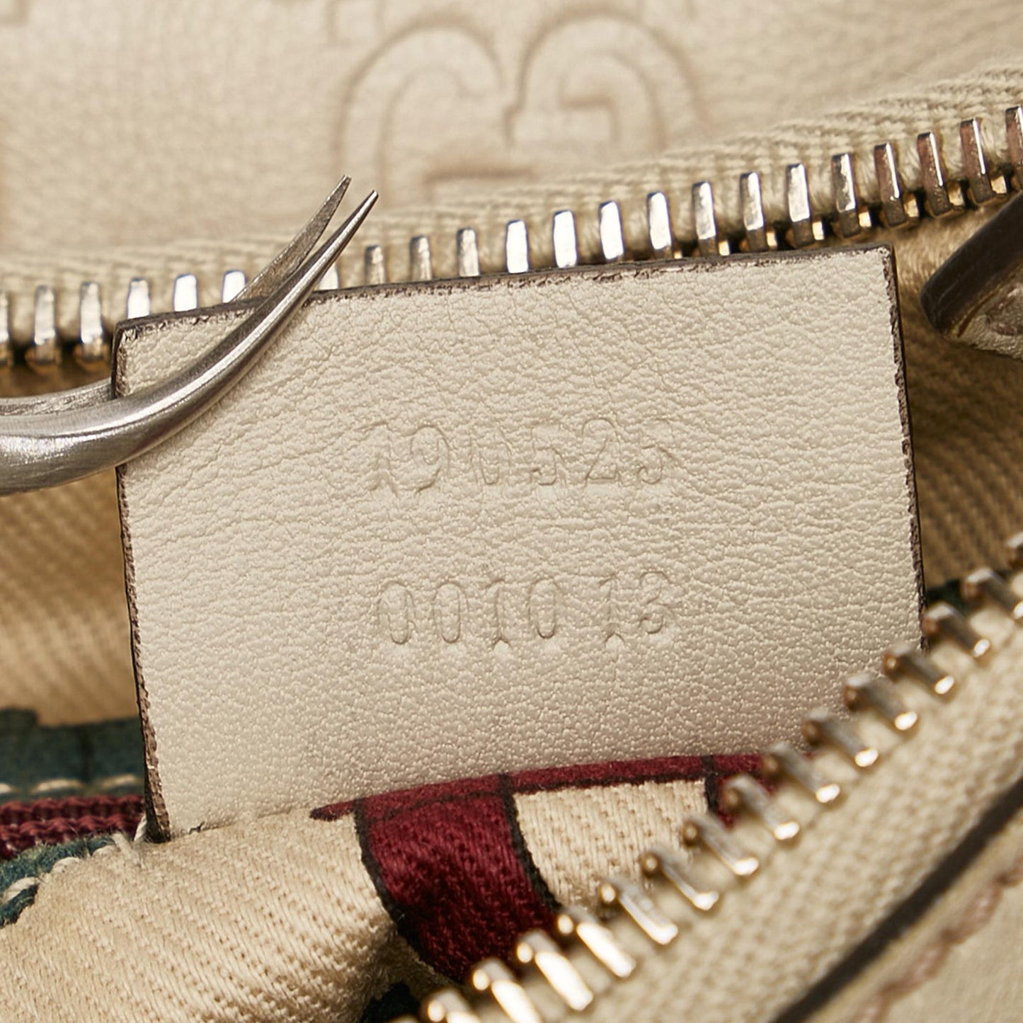Gucci Guccissima Abbey D-Ring Shoulder Bag (SHG-34908)