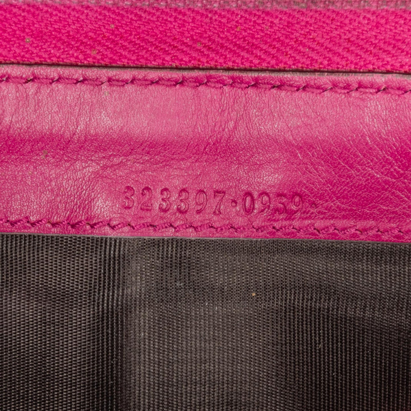 Gucci Guccissima Bree Zip Around Long Wallet (SHG-3NpvV4)