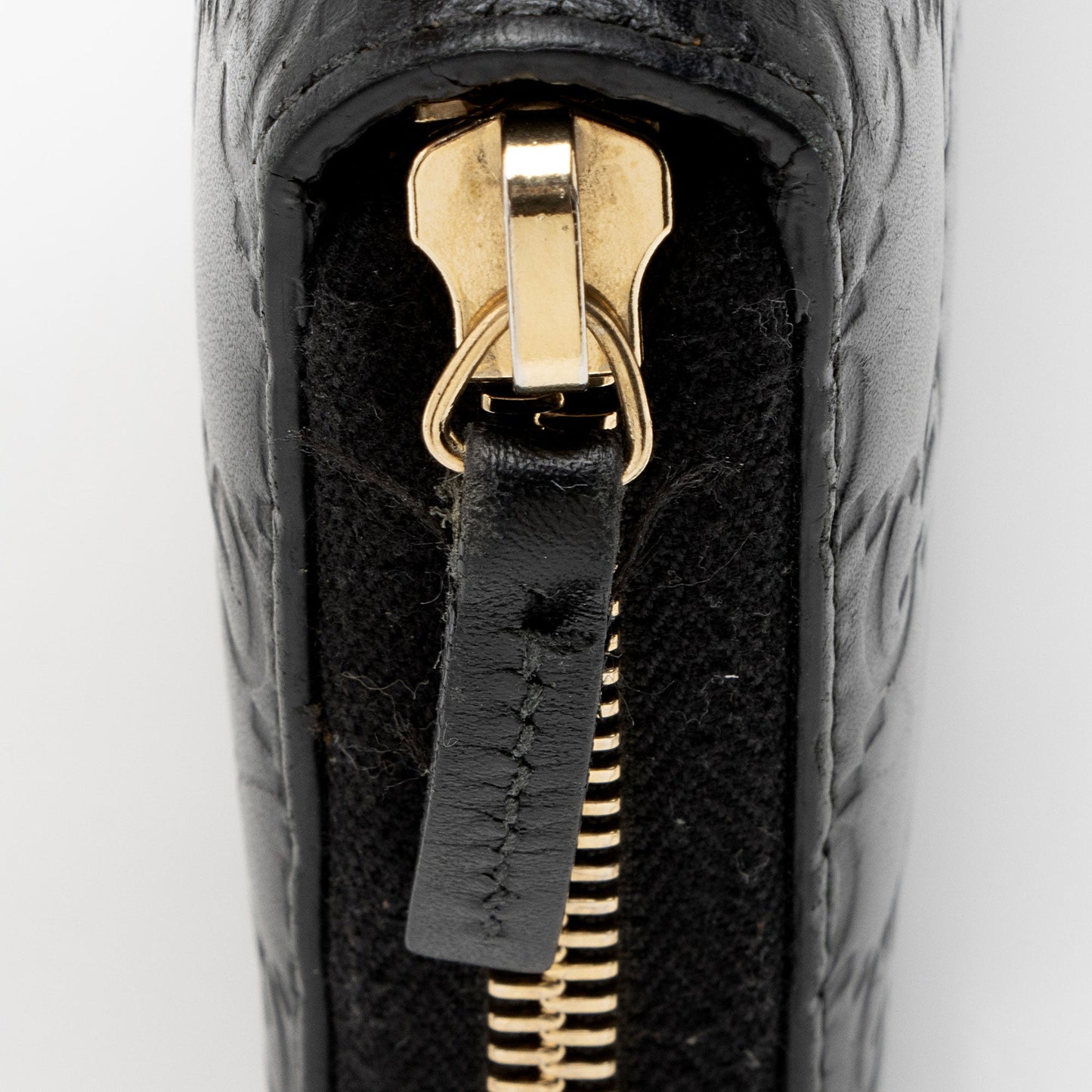 Gucci Guccissima Leather Bow Zip Around Wallet