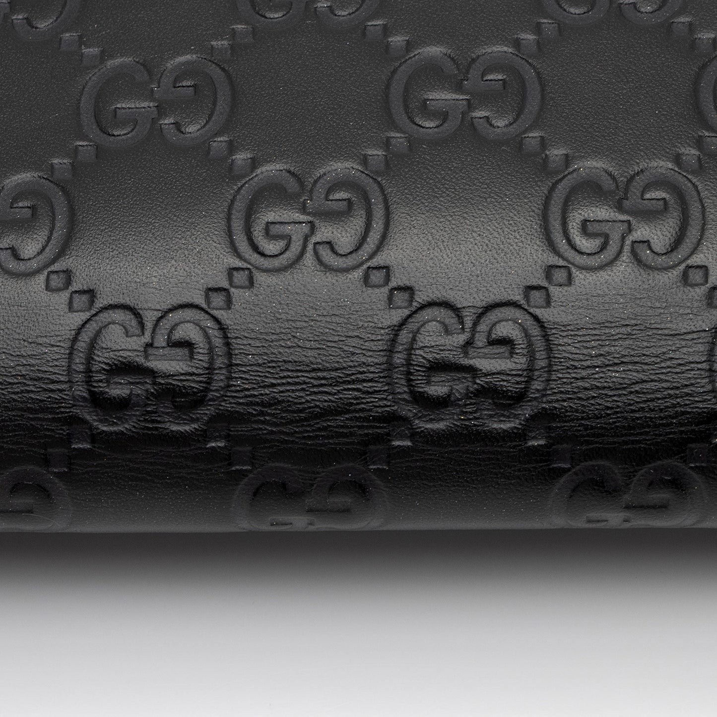 Gucci Guccissima Leather Interlocking G Chain Wallet (SHF-QK9Cxy)