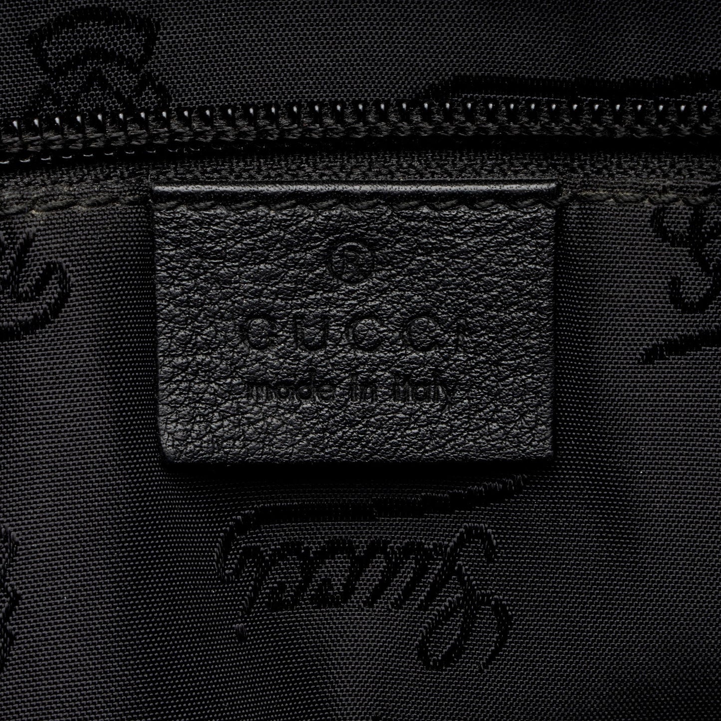 Gucci Guccissima Leather Messenger (SHF-poP2VB)