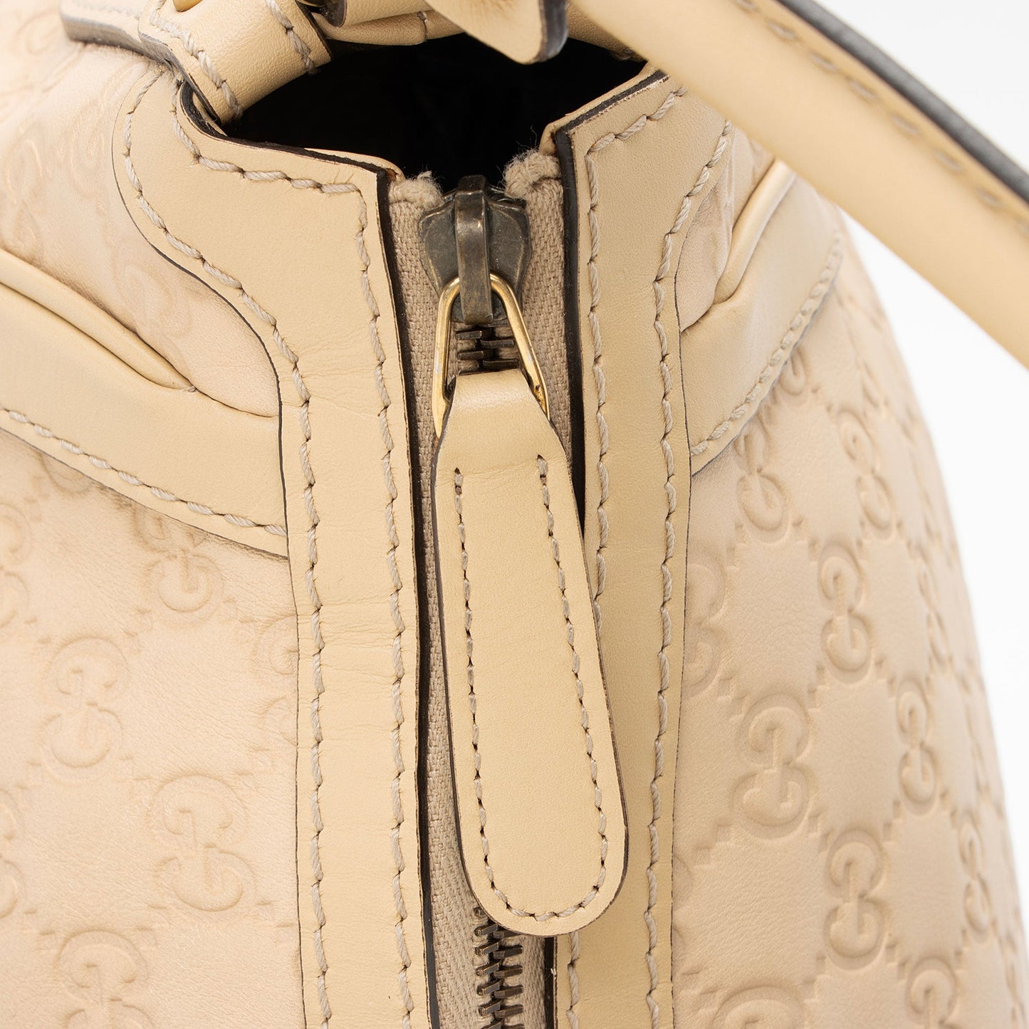 Gucci Guccissima Leather Scarlett Hobo