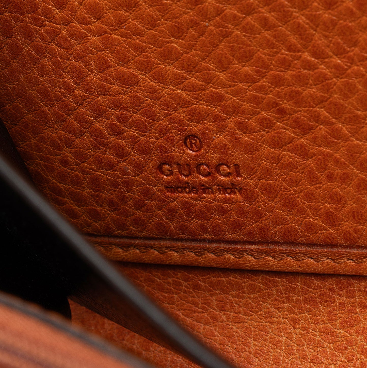 Gucci Guccissima Leather Zip Around Wallet (SHF-wB7o13)
