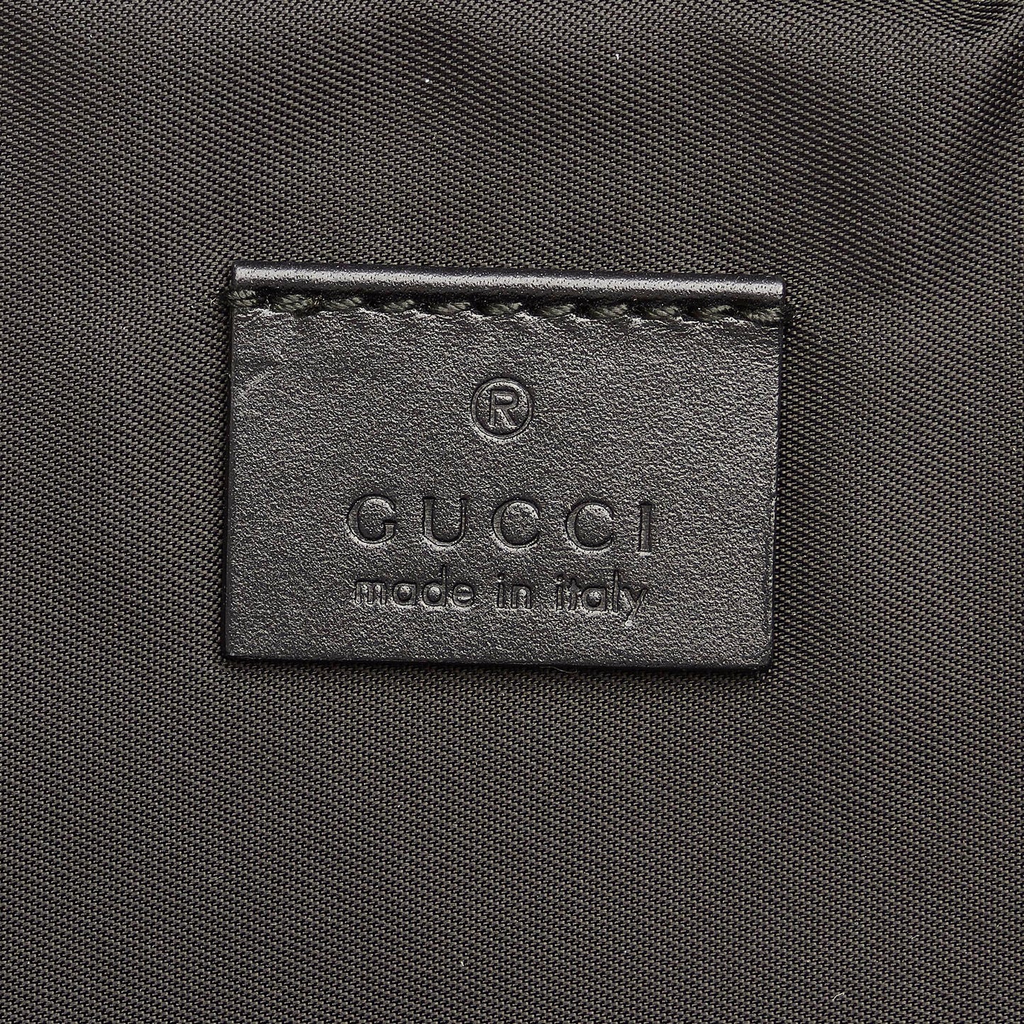 Gucci LAveugle Par Amour Nylon Clutch Bag (SHG-31918)