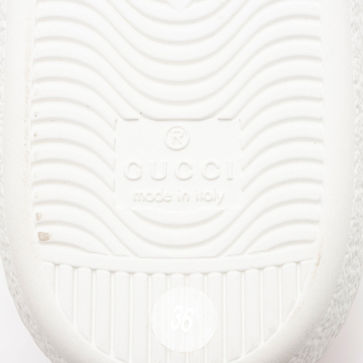 Gucci Leather Bee Ace Sneakers - Size 6 / 36