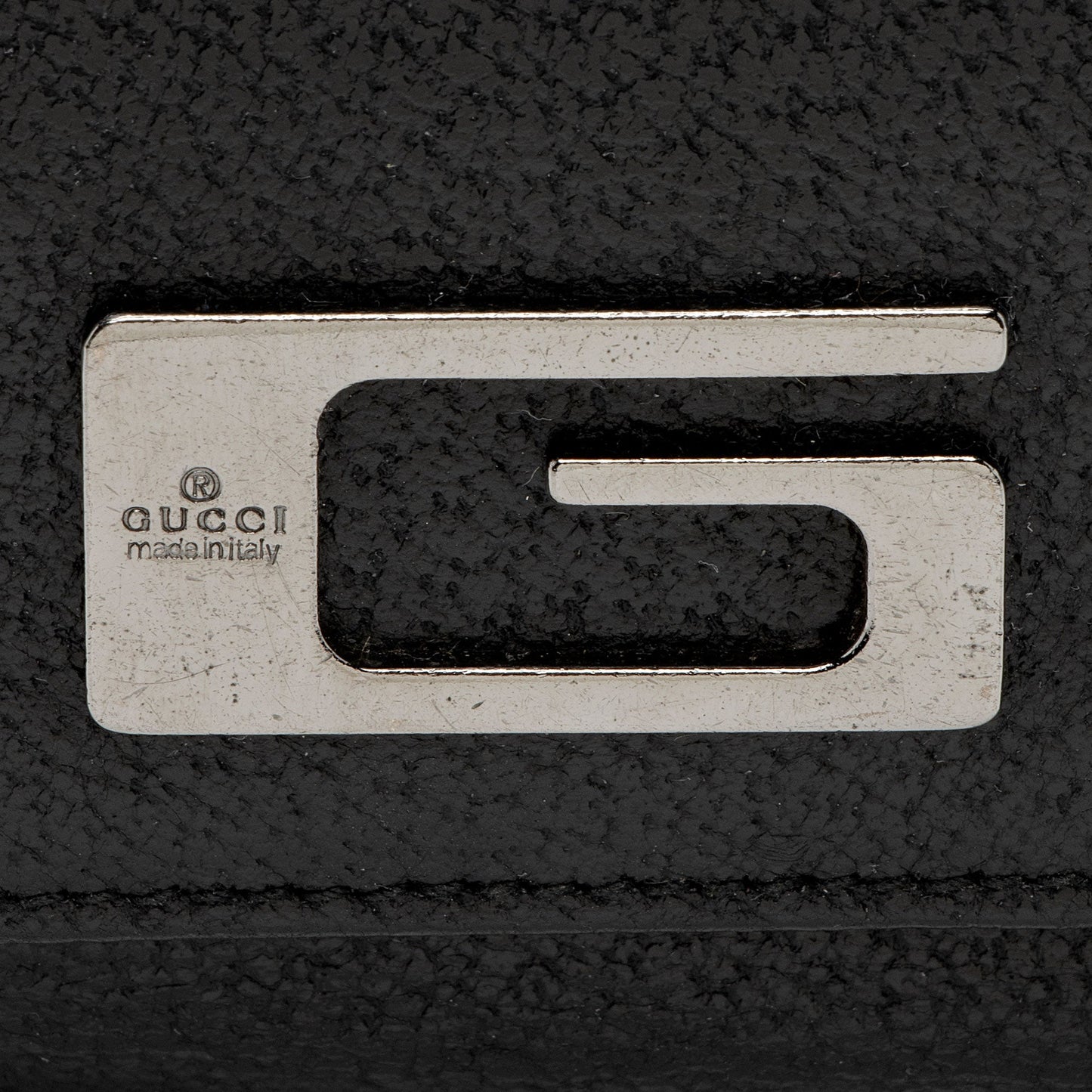 Gucci Leather G Key Holder (SHF-UQD8kv)