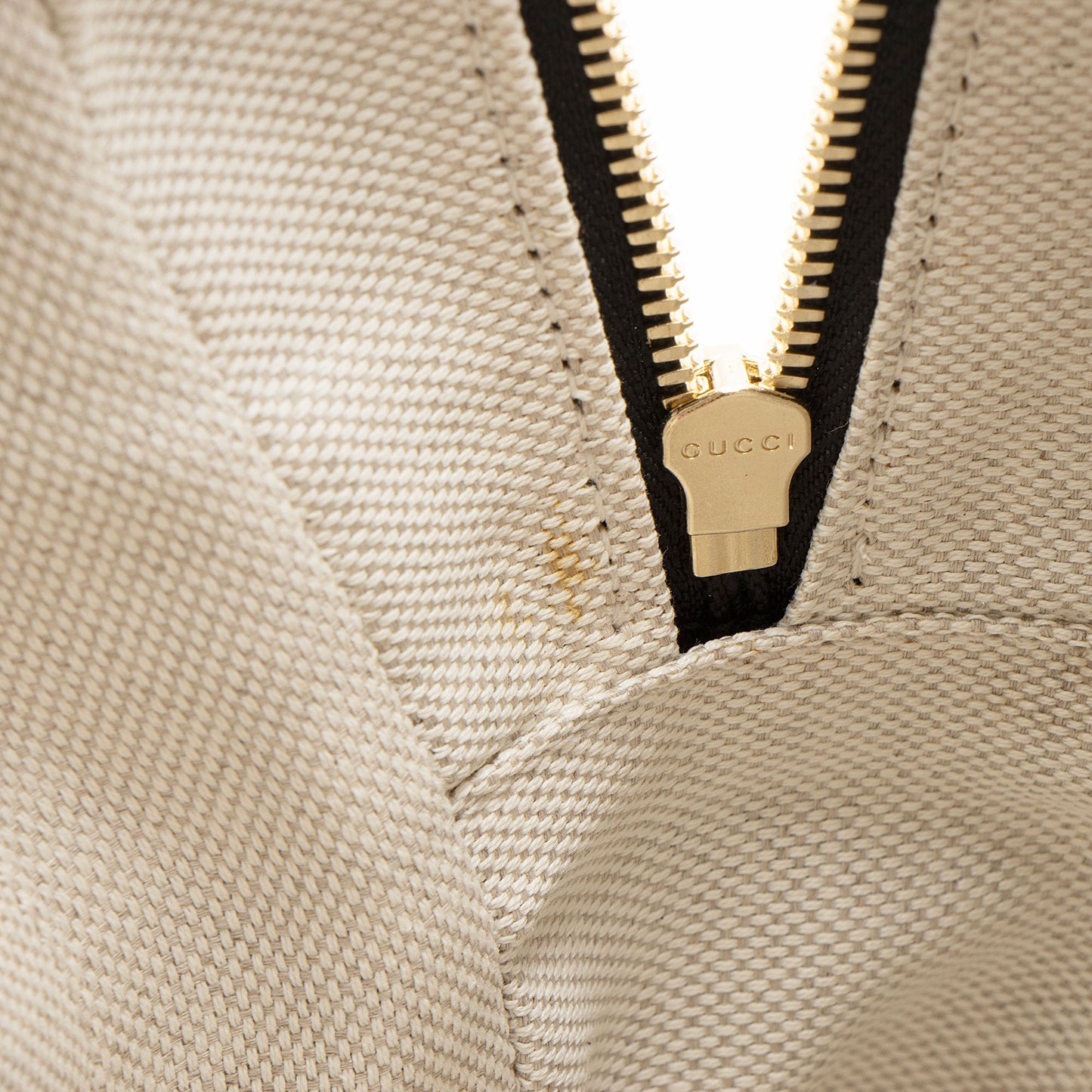Gucci Leather Soho Chain Backpack (SHF-ImbRbN)