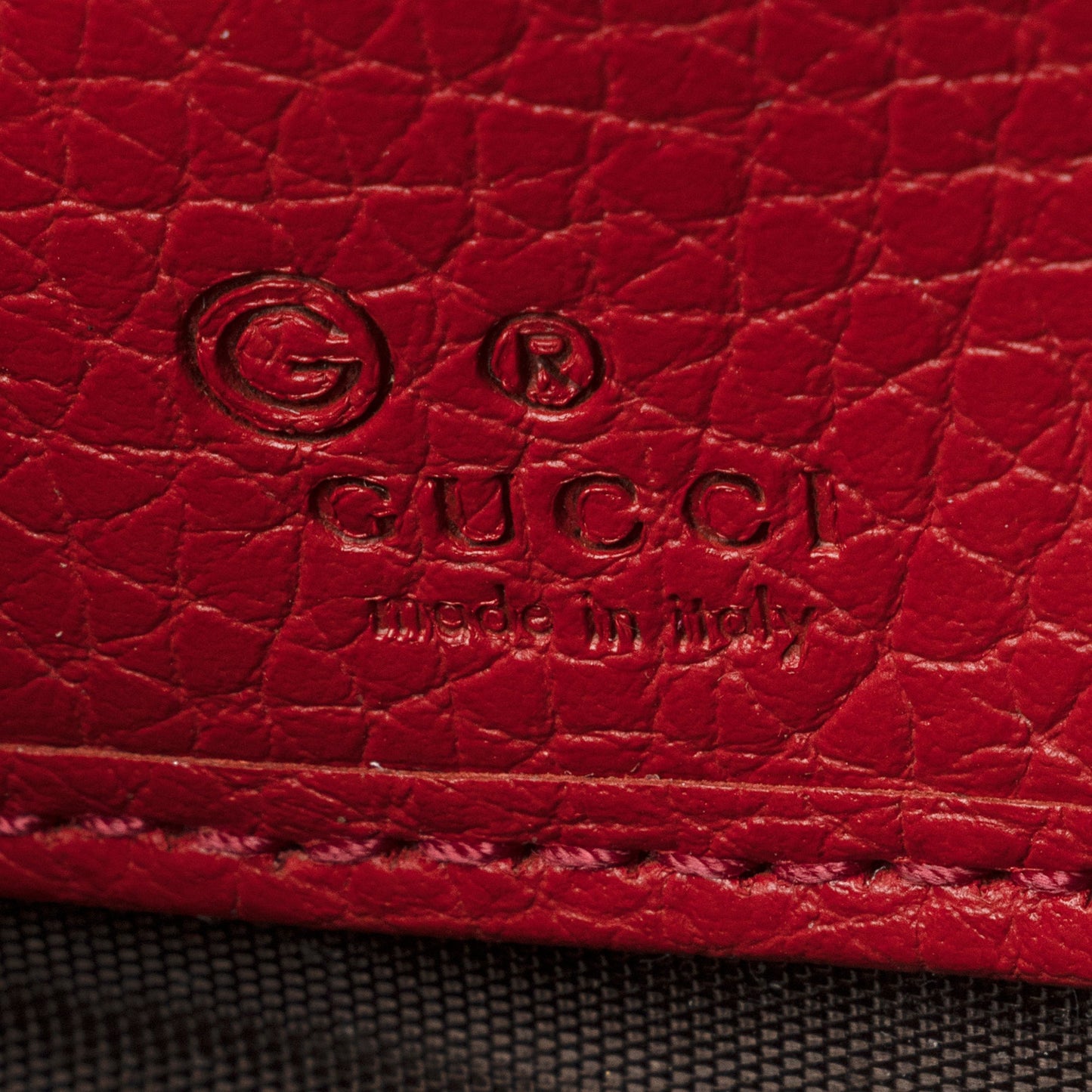 Gucci Leather Soho Zip Around Wallet (SHF-22236)