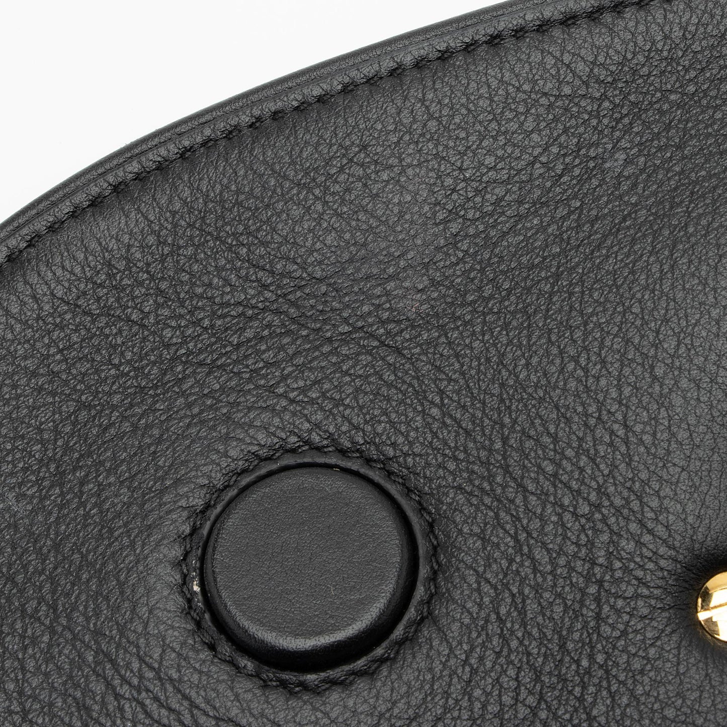 Gucci Leather Studded Blondie Top Handle Medium Shoulder Bag (SHF-R9Ze9C)