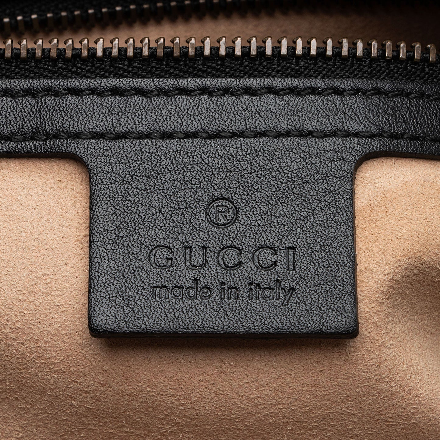 Gucci Matelasse Leather GG Marmont Ghost Medium Shoulder Bag (SHF-PG5oxV)