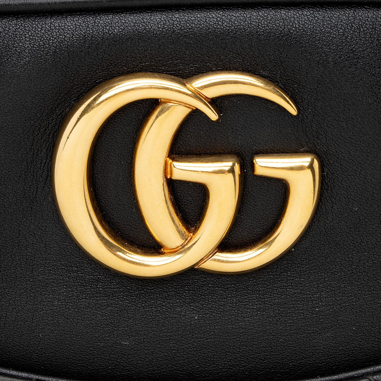 Gucci Matelasse Leather GG Marmont Large Camera Bag