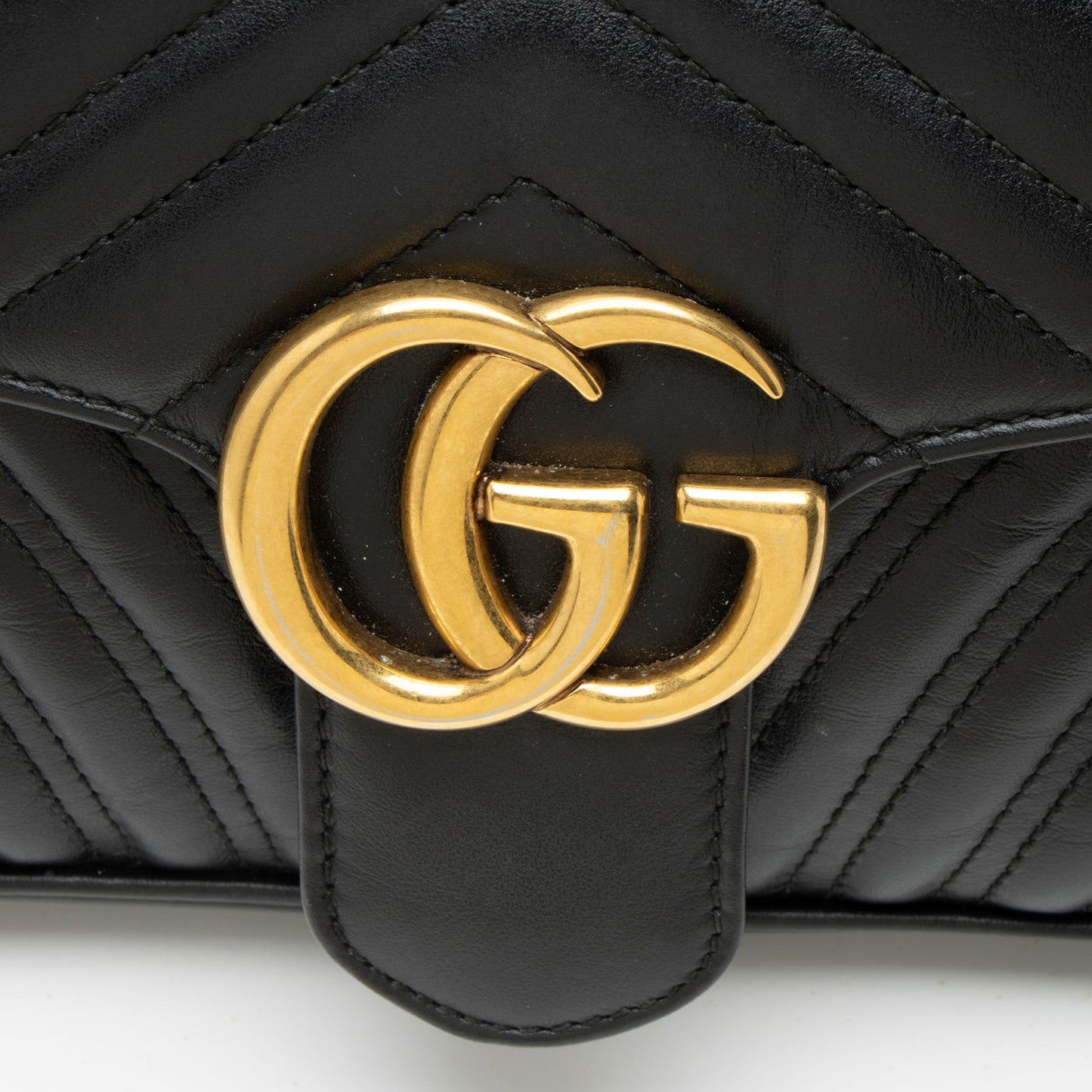 Gucci Matelasse Leather GG Marmont Medium Flap Bag