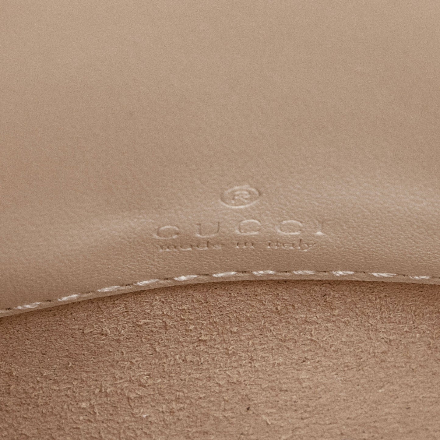 Gucci Matelasse Leather GG Marmont Mini Slip Top Handle (SHF-krsWgi)